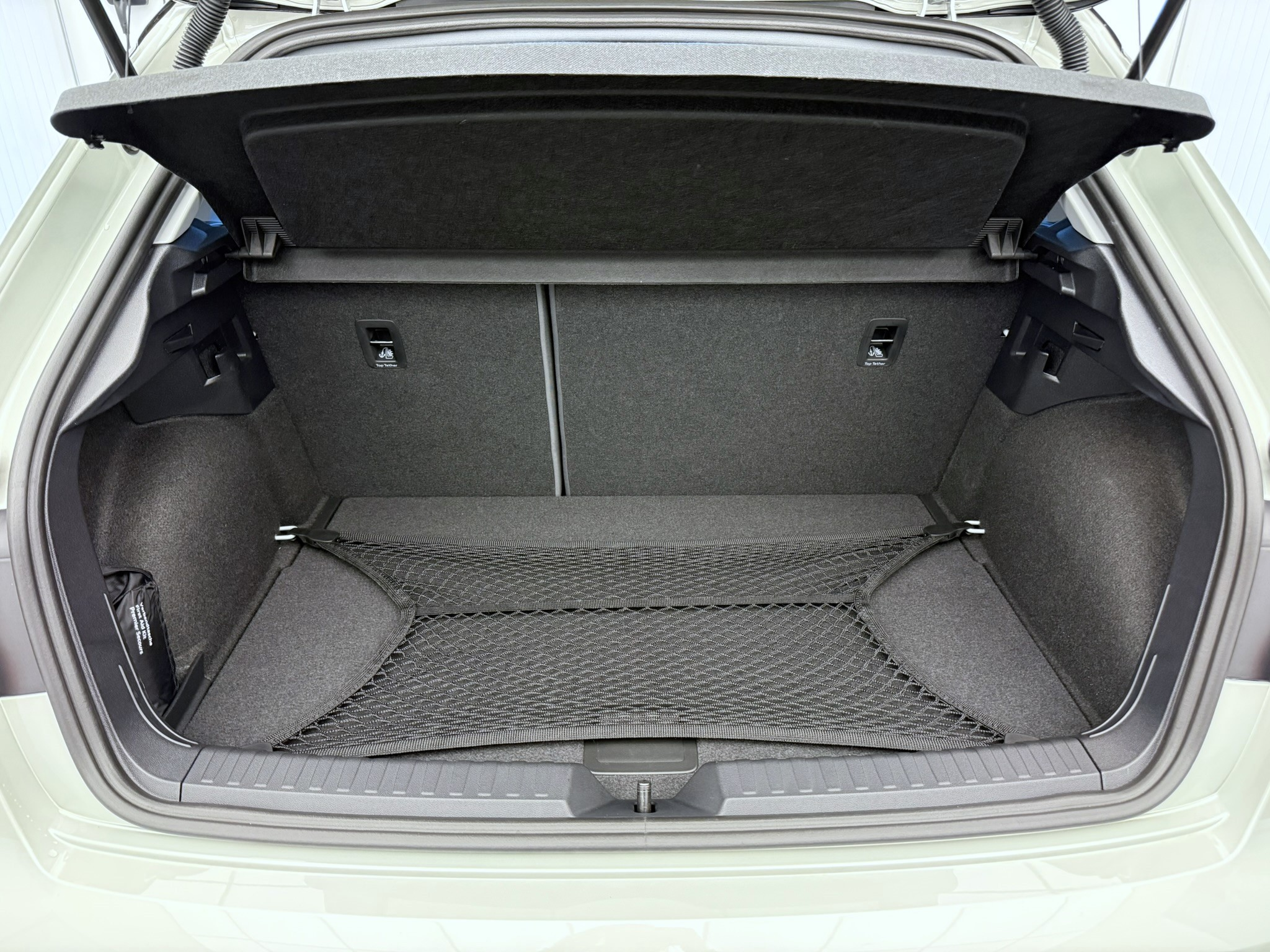 listing desktop thumbnail image 19