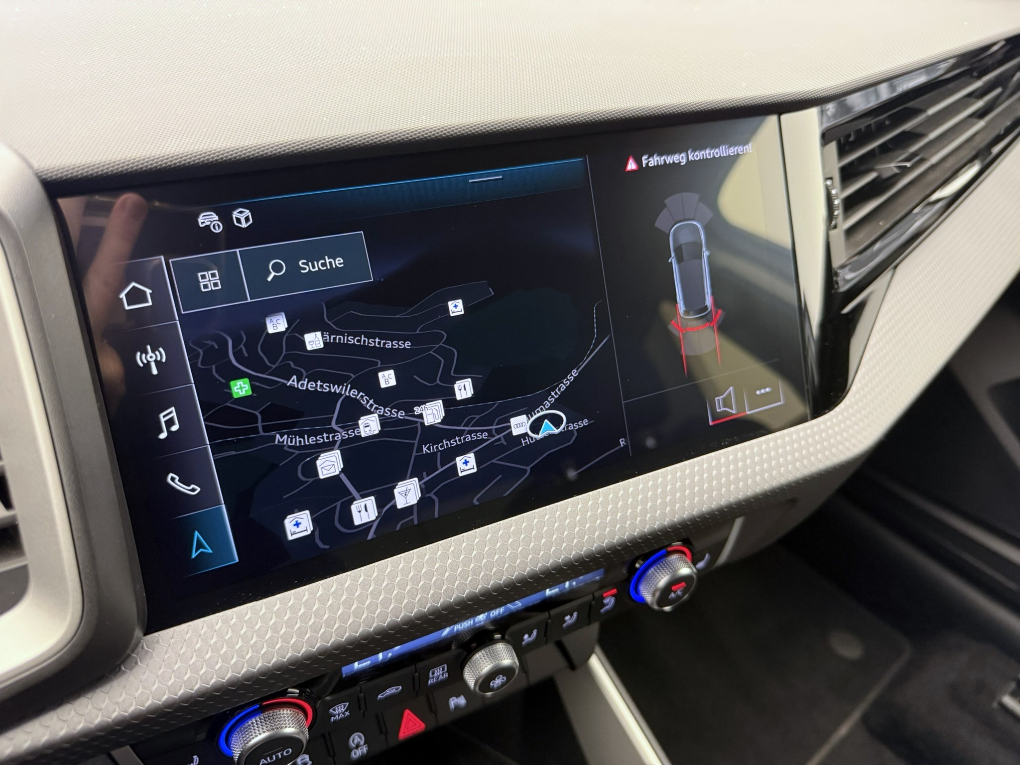 listing desktop thumbnail image 15