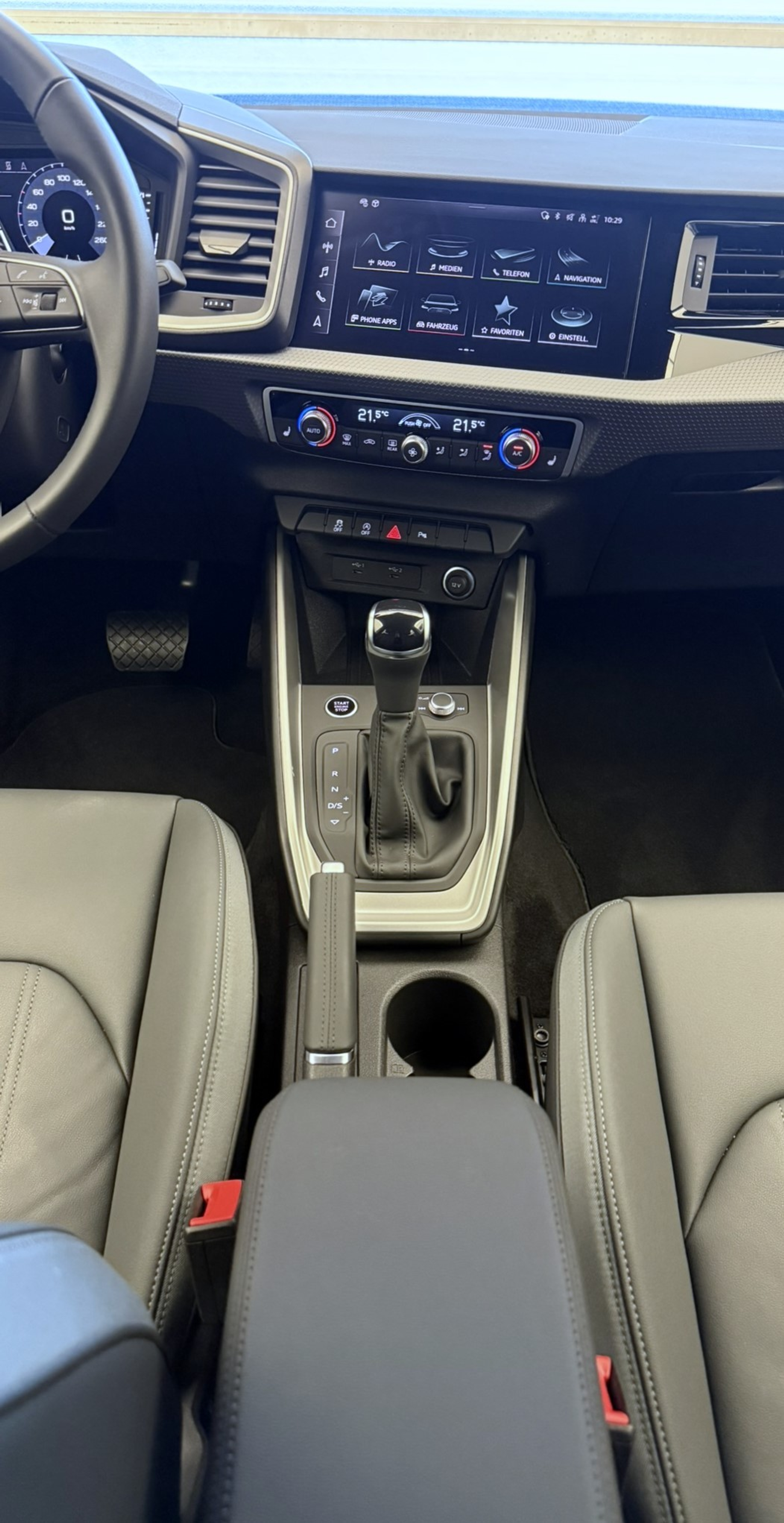 listing desktop thumbnail image 9