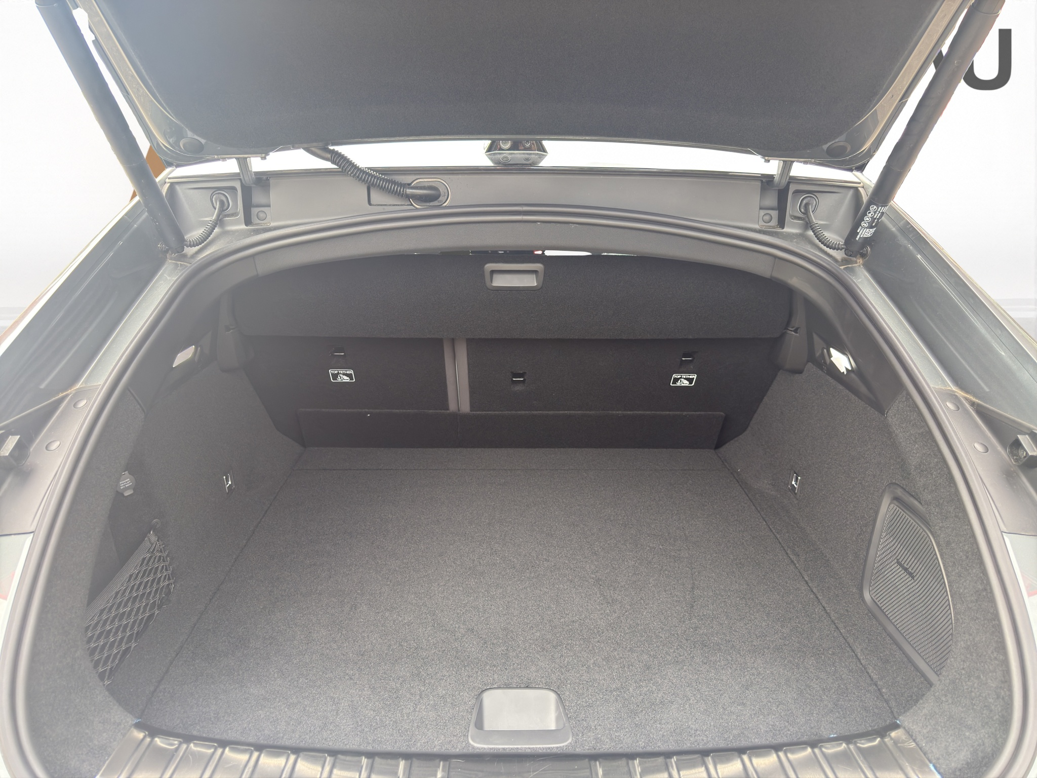 listing desktop thumbnail image 17