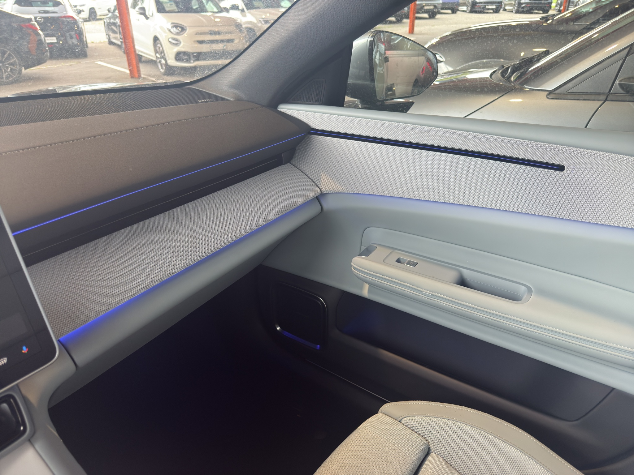 listing desktop thumbnail image 22