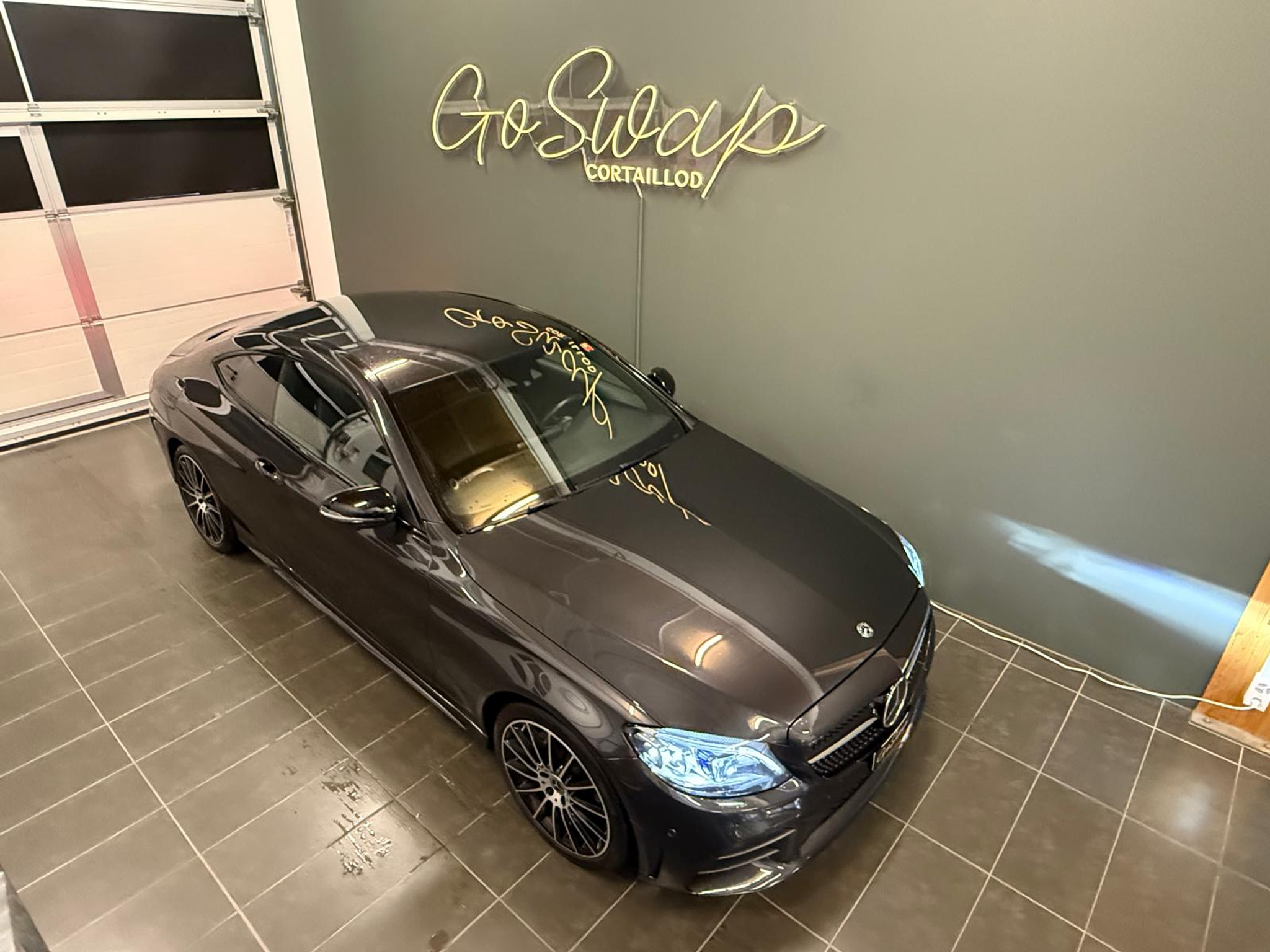 listing desktop thumbnail image 6