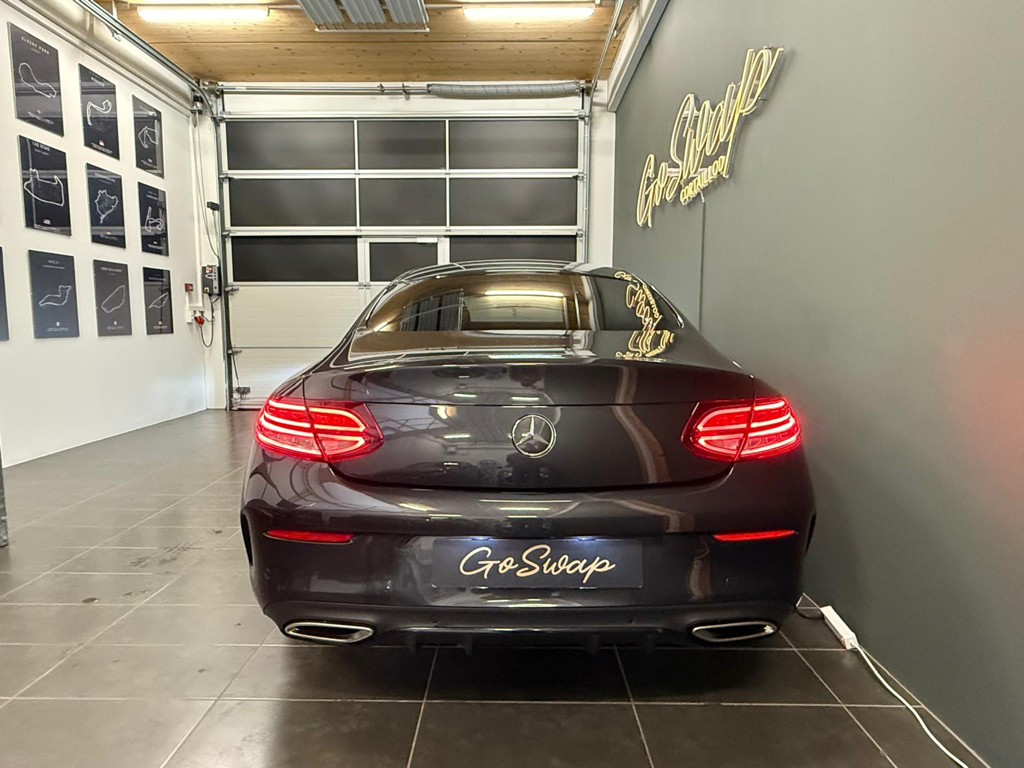 listing desktop thumbnail image 4