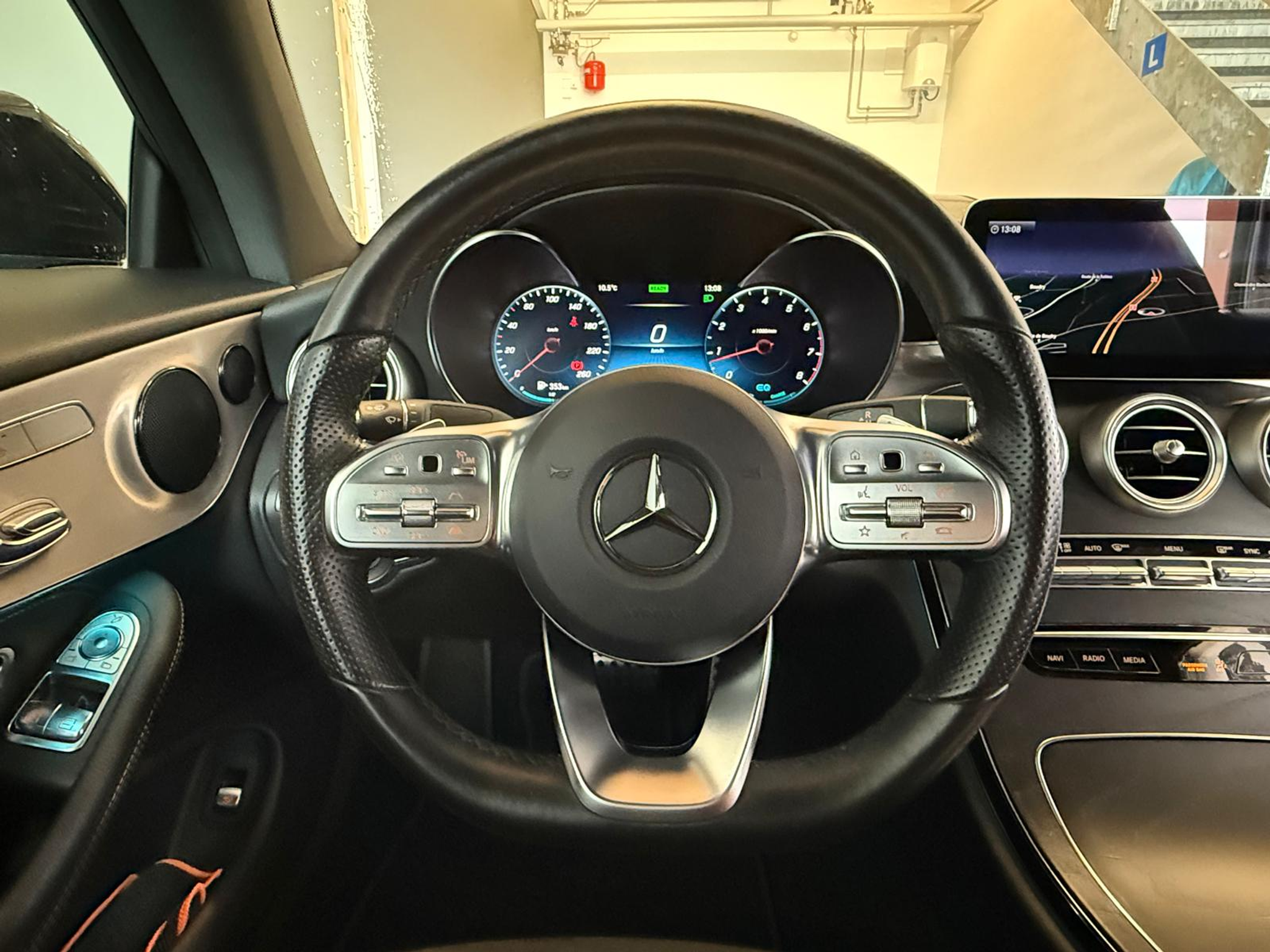 listing desktop thumbnail image 16