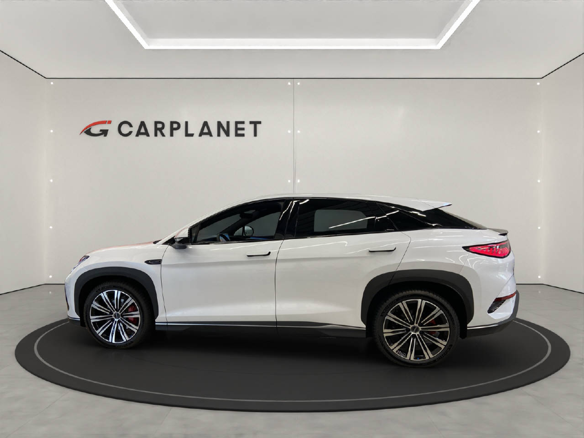 listing desktop thumbnail image 1