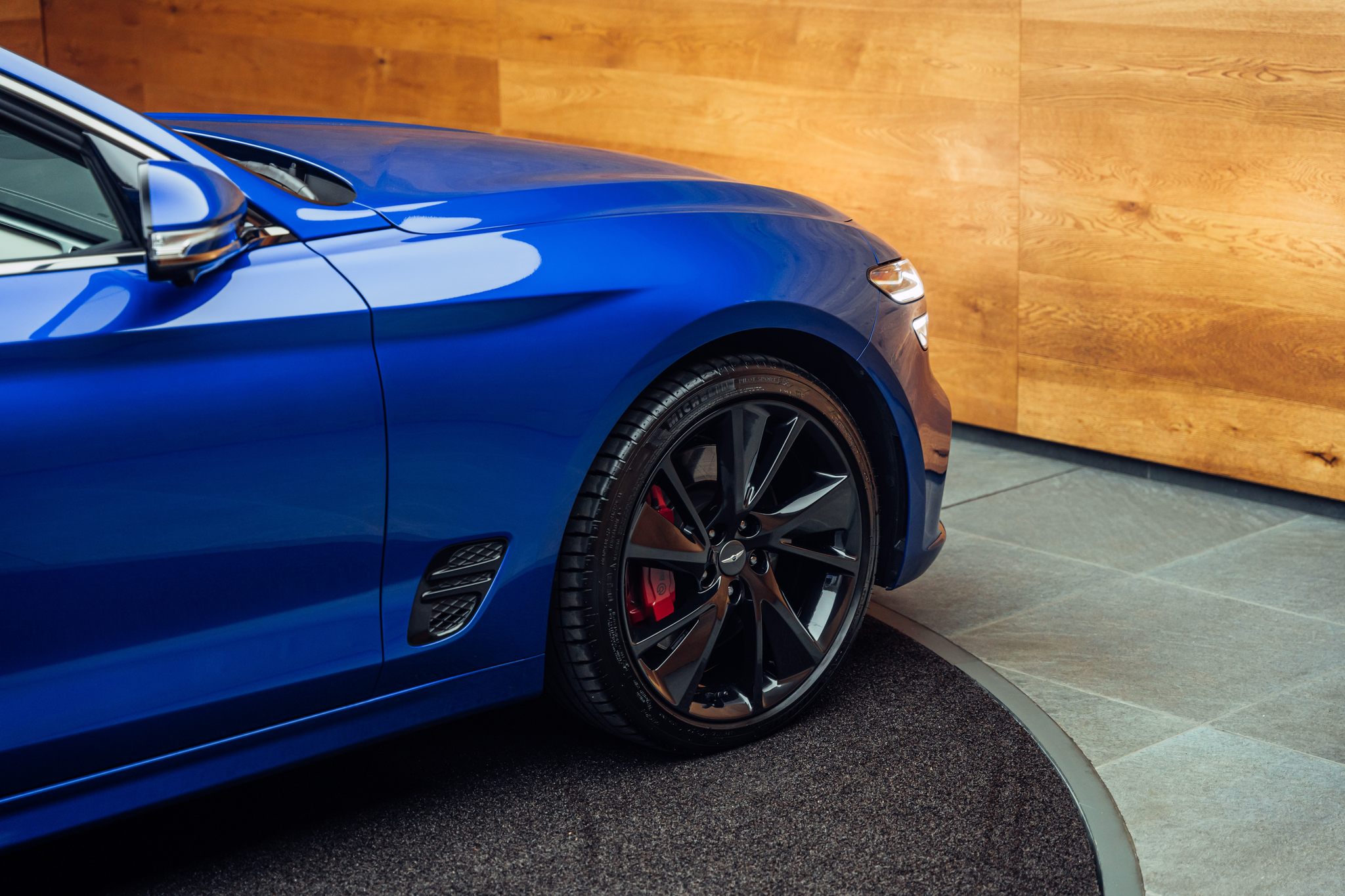 listing desktop thumbnail image 17