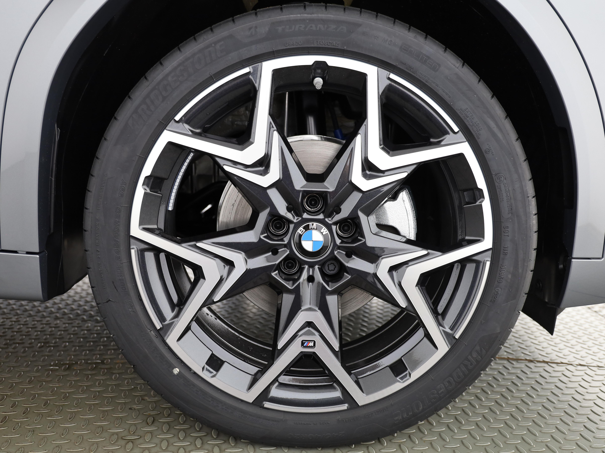 listing desktop thumbnail image 19