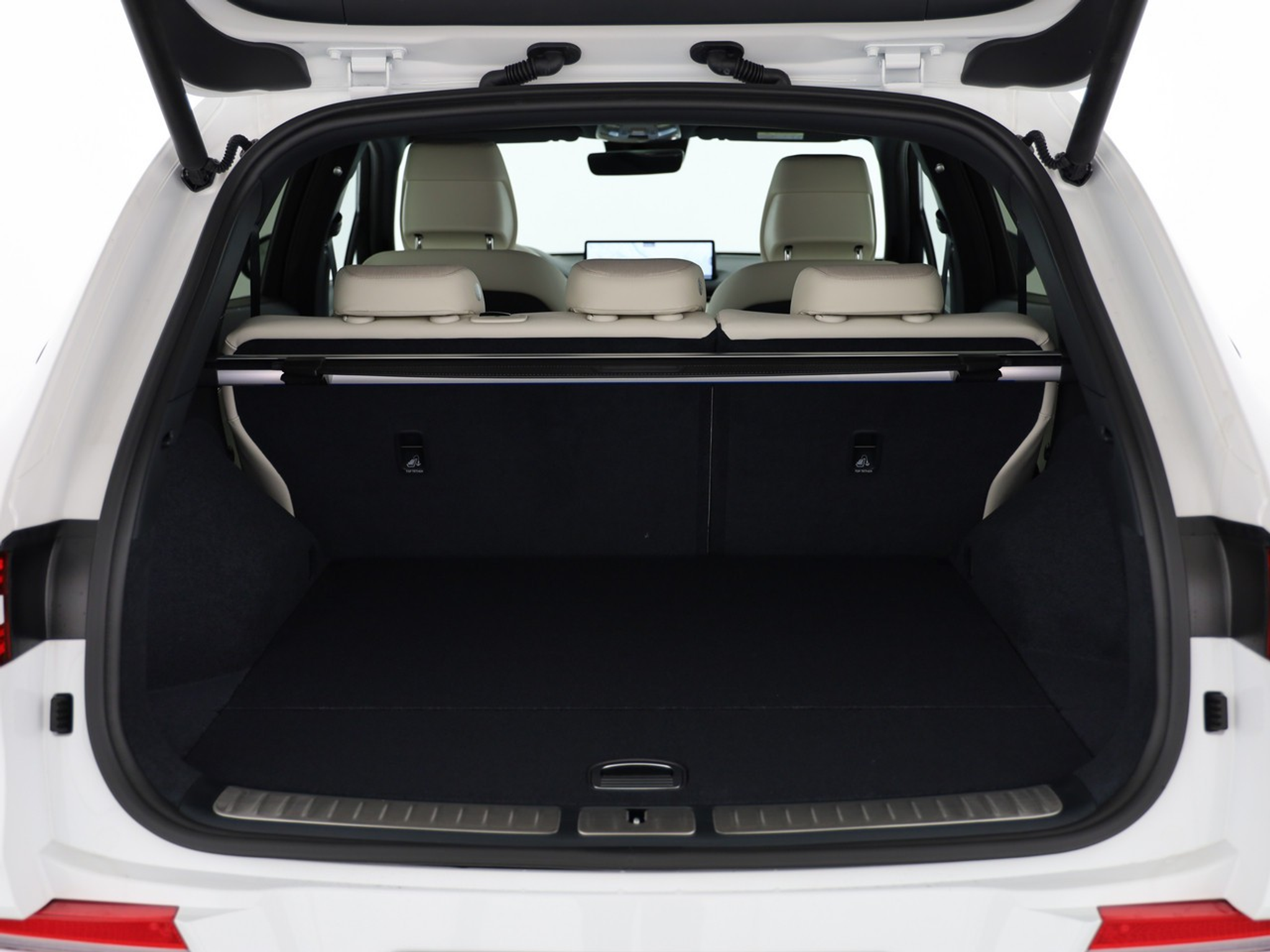 listing desktop thumbnail image 15