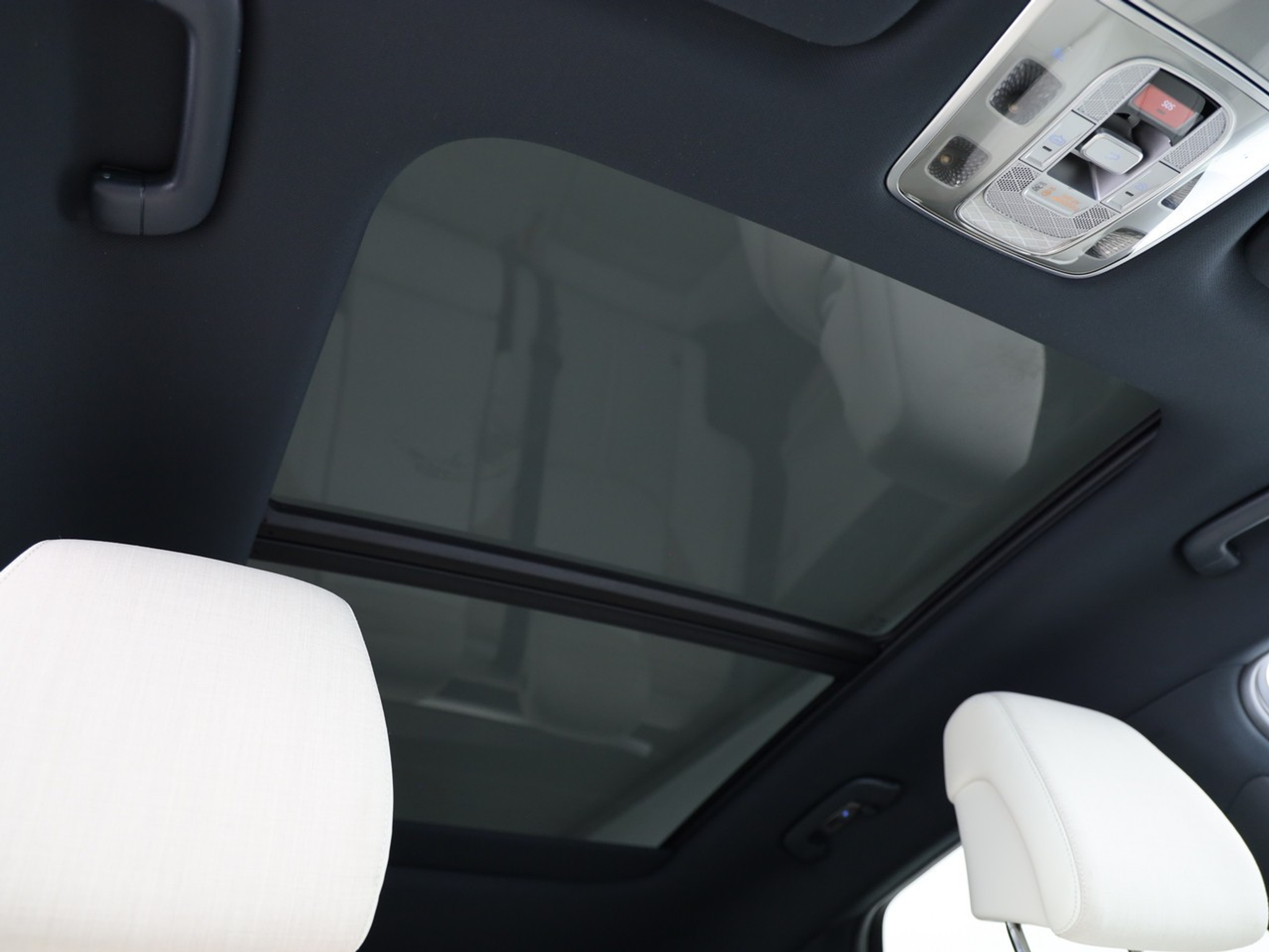 listing desktop thumbnail image 18