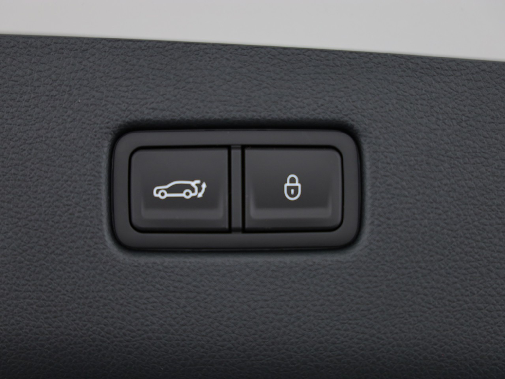 listing desktop thumbnail image 16