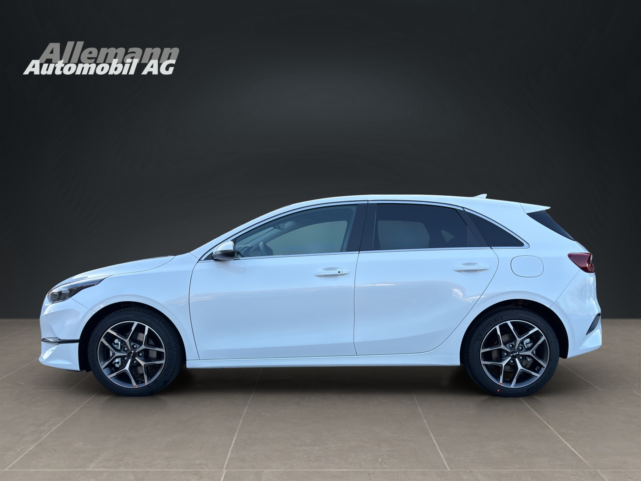 listing desktop thumbnail image 2