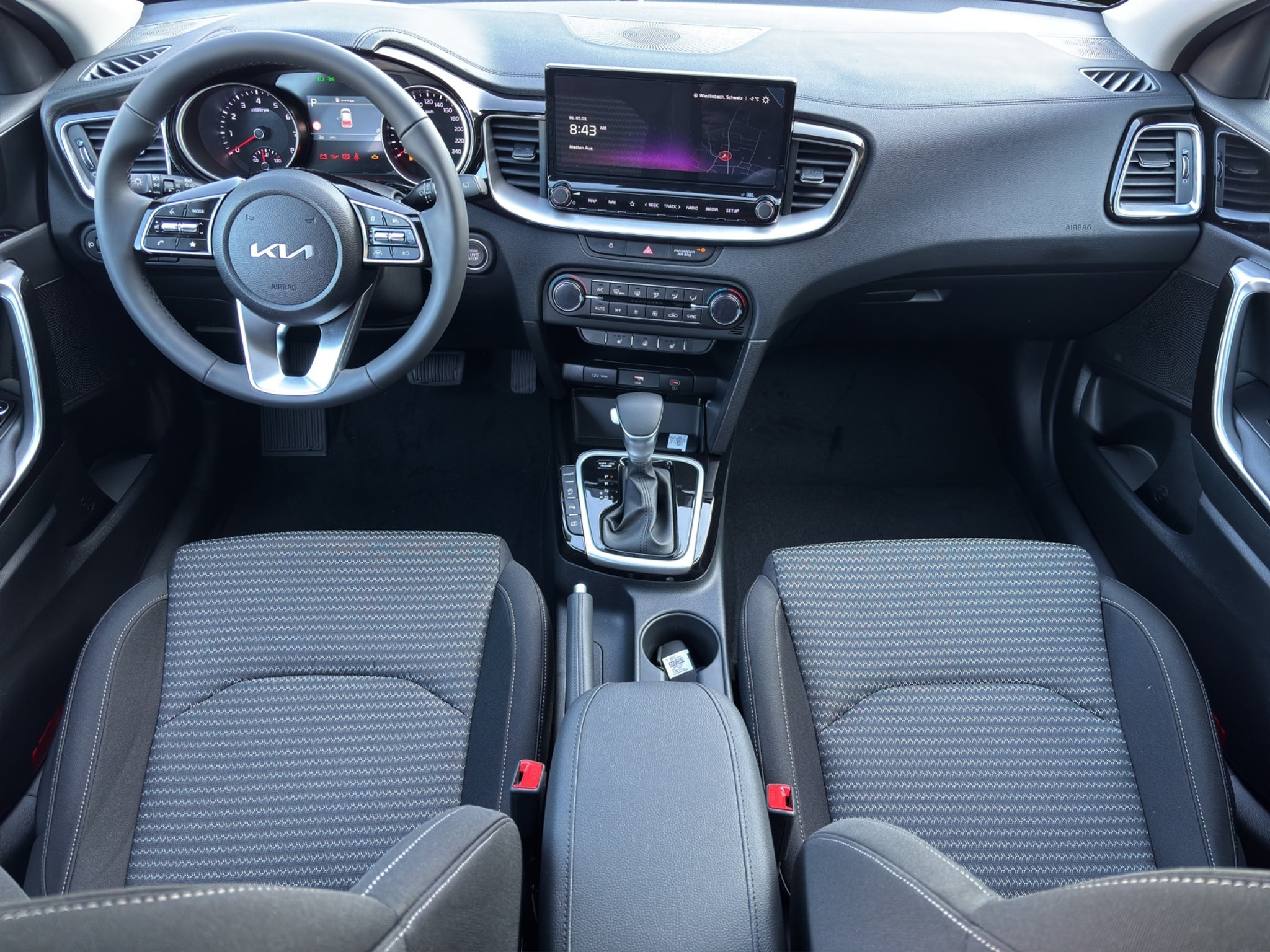 listing desktop thumbnail image 10