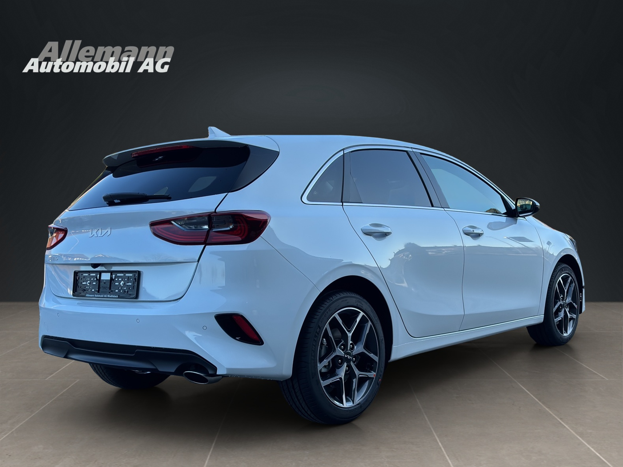 listing desktop thumbnail image 5