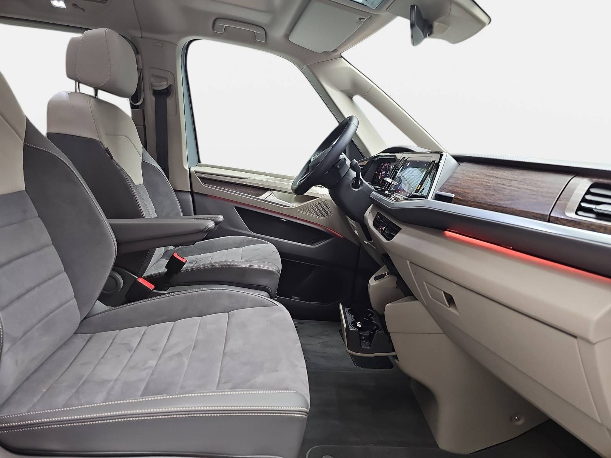 listing desktop thumbnail image 7