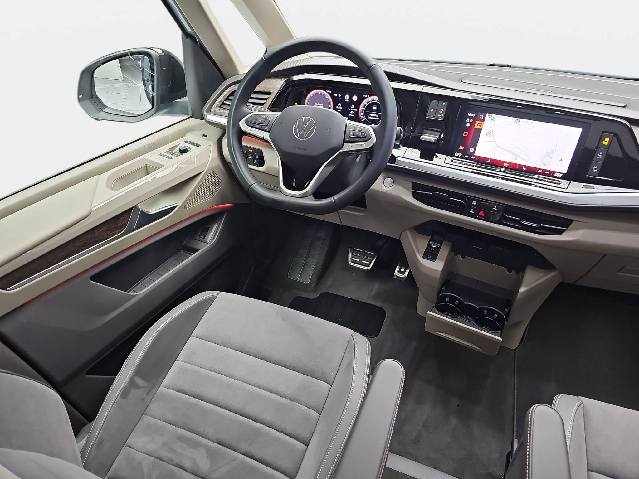 listing desktop thumbnail image 9