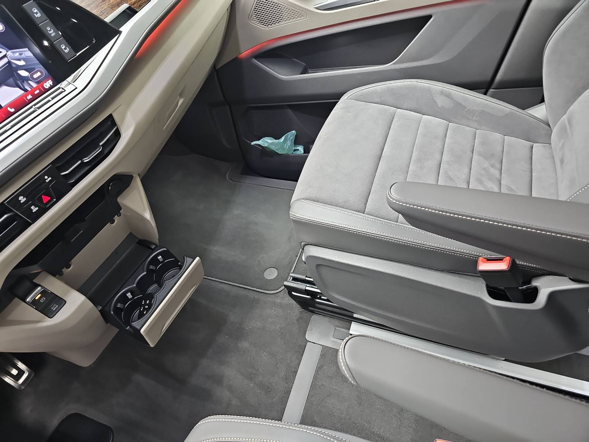 listing desktop thumbnail image 17