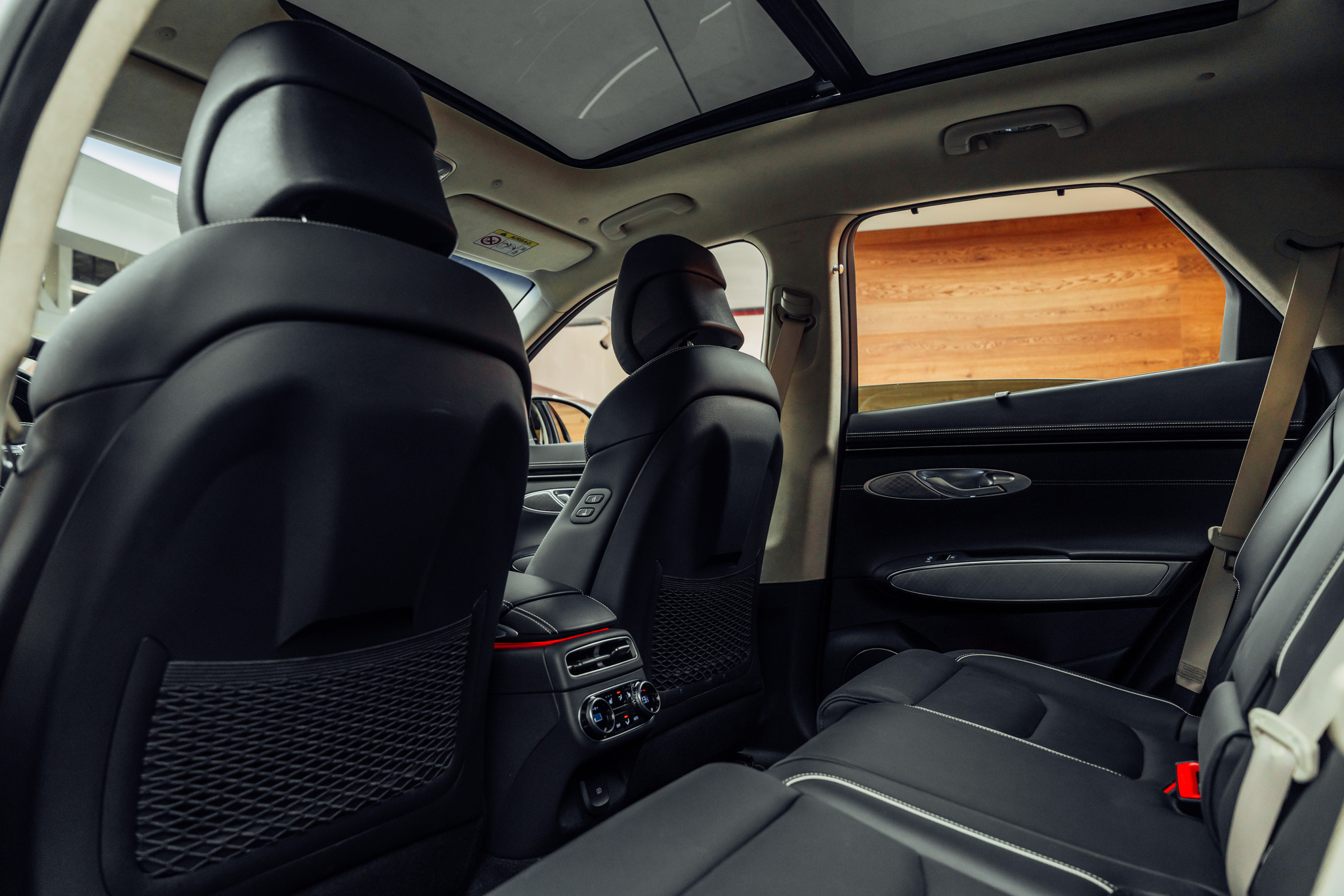 listing desktop thumbnail image 7