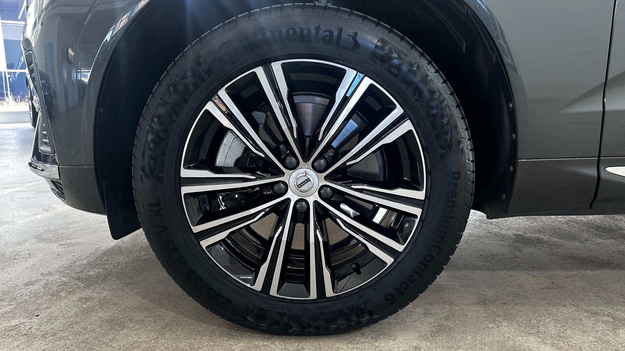 listing desktop thumbnail image 7