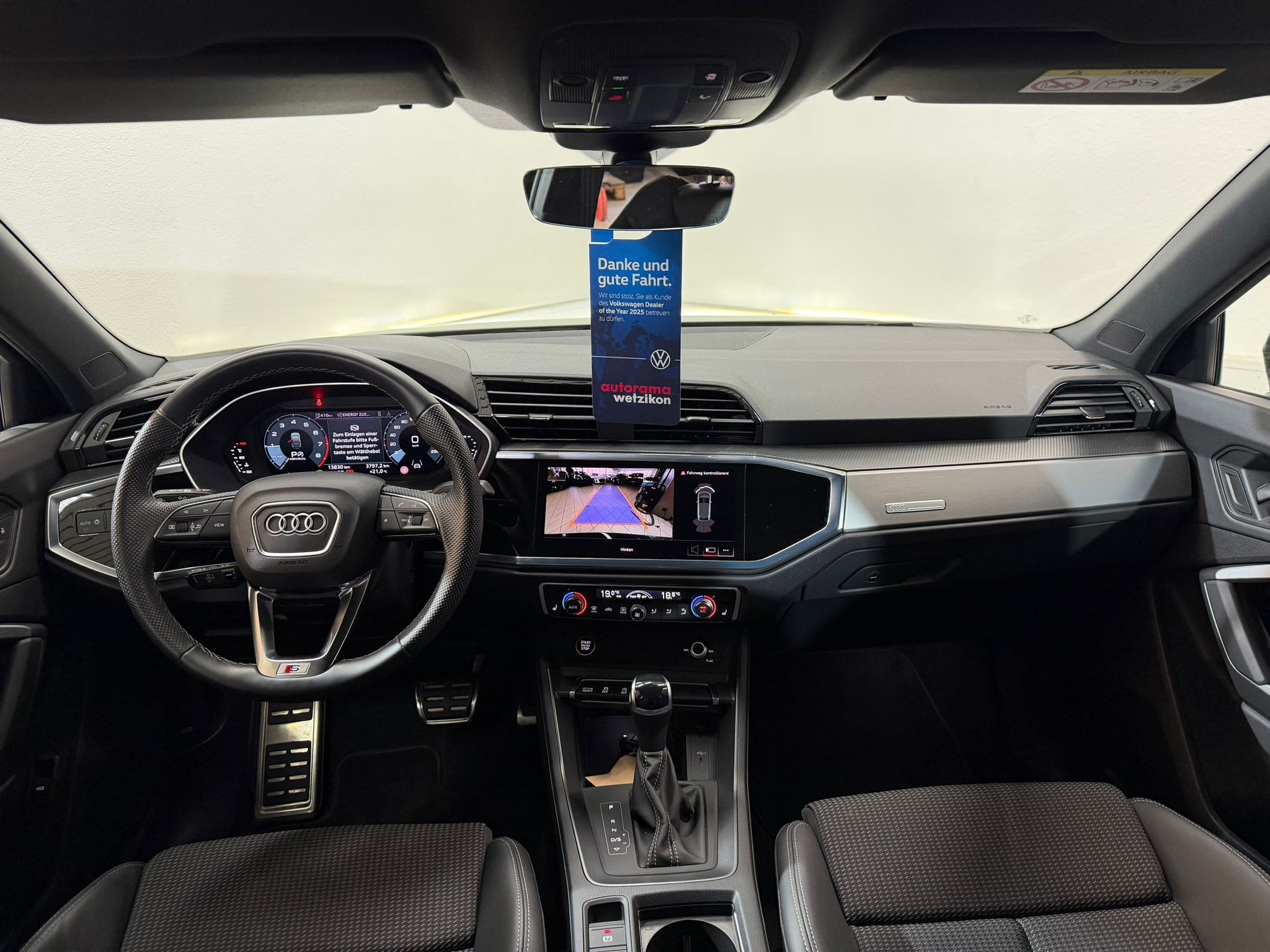 listing desktop thumbnail image 9