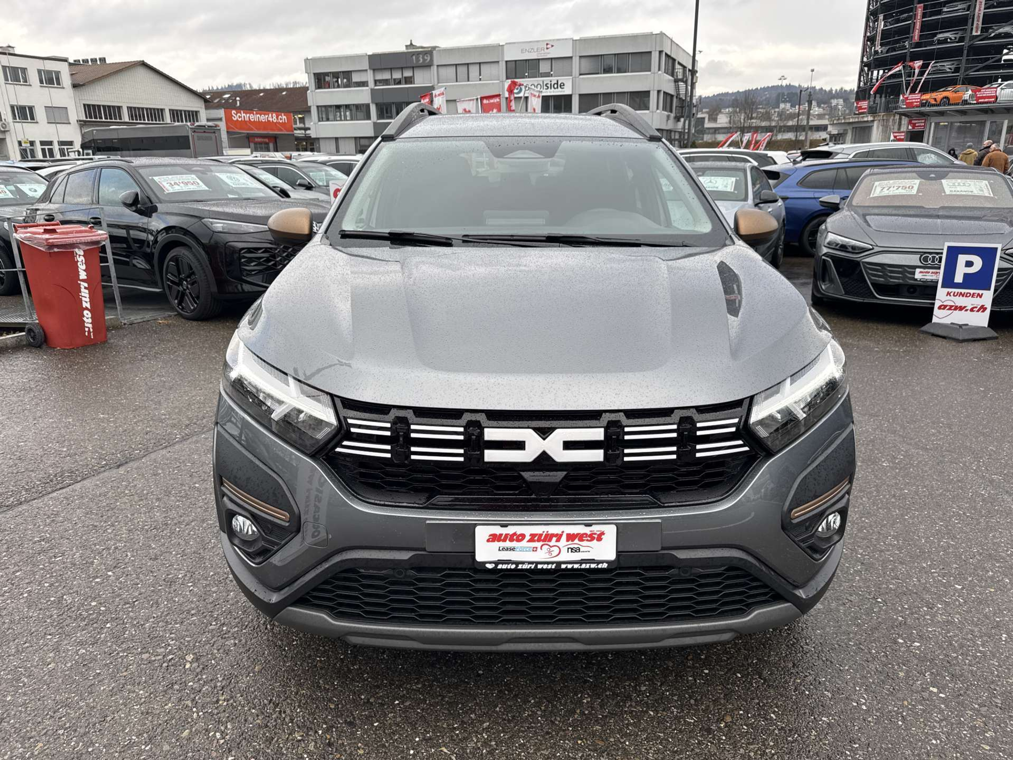 listing desktop thumbnail image 13