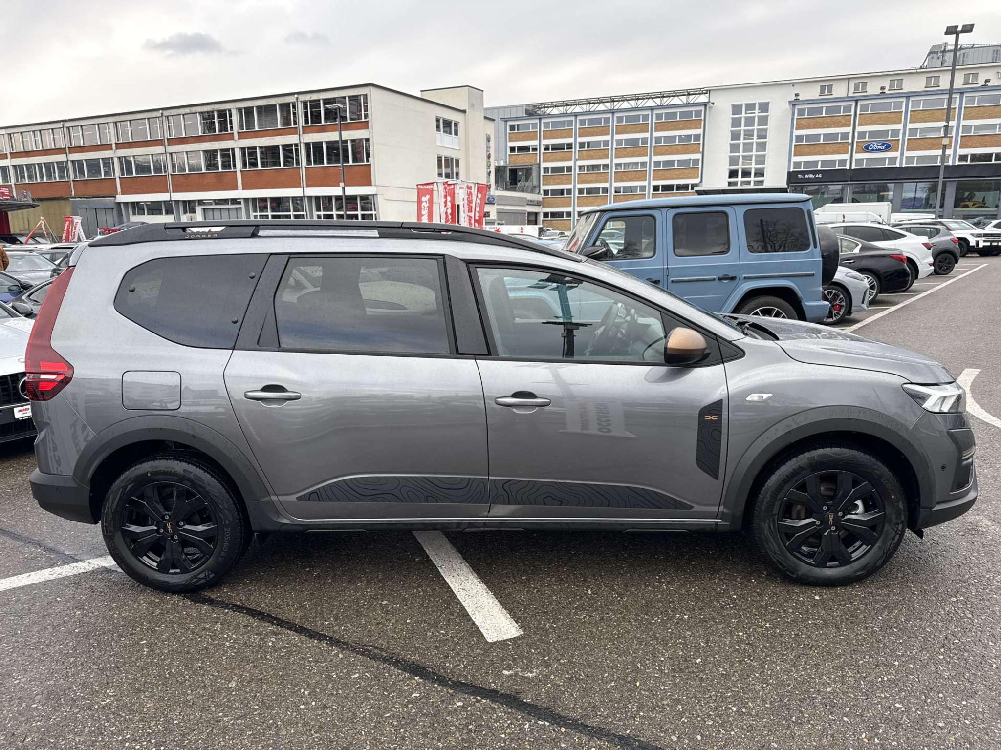 listing desktop thumbnail image 10