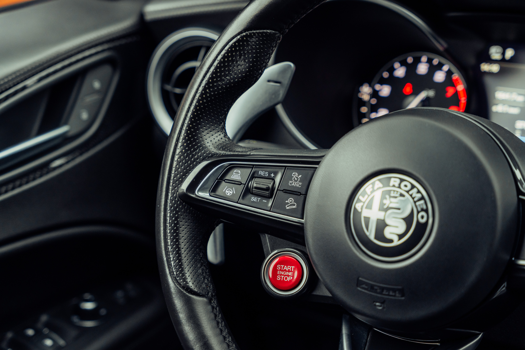 listing desktop thumbnail image 16