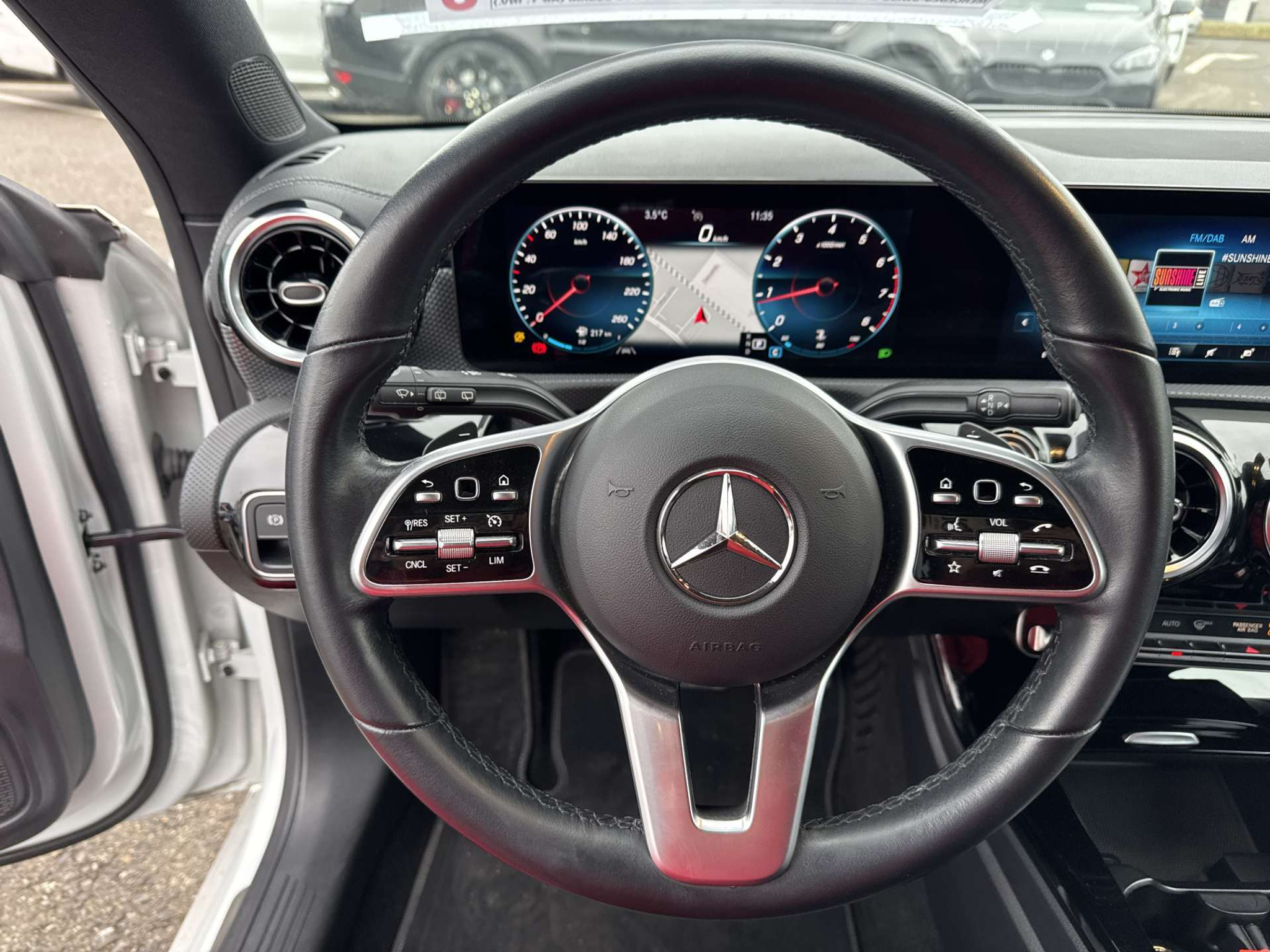 listing desktop thumbnail image 15