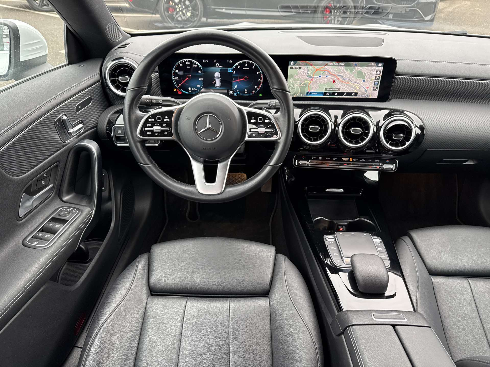 listing desktop thumbnail image 4