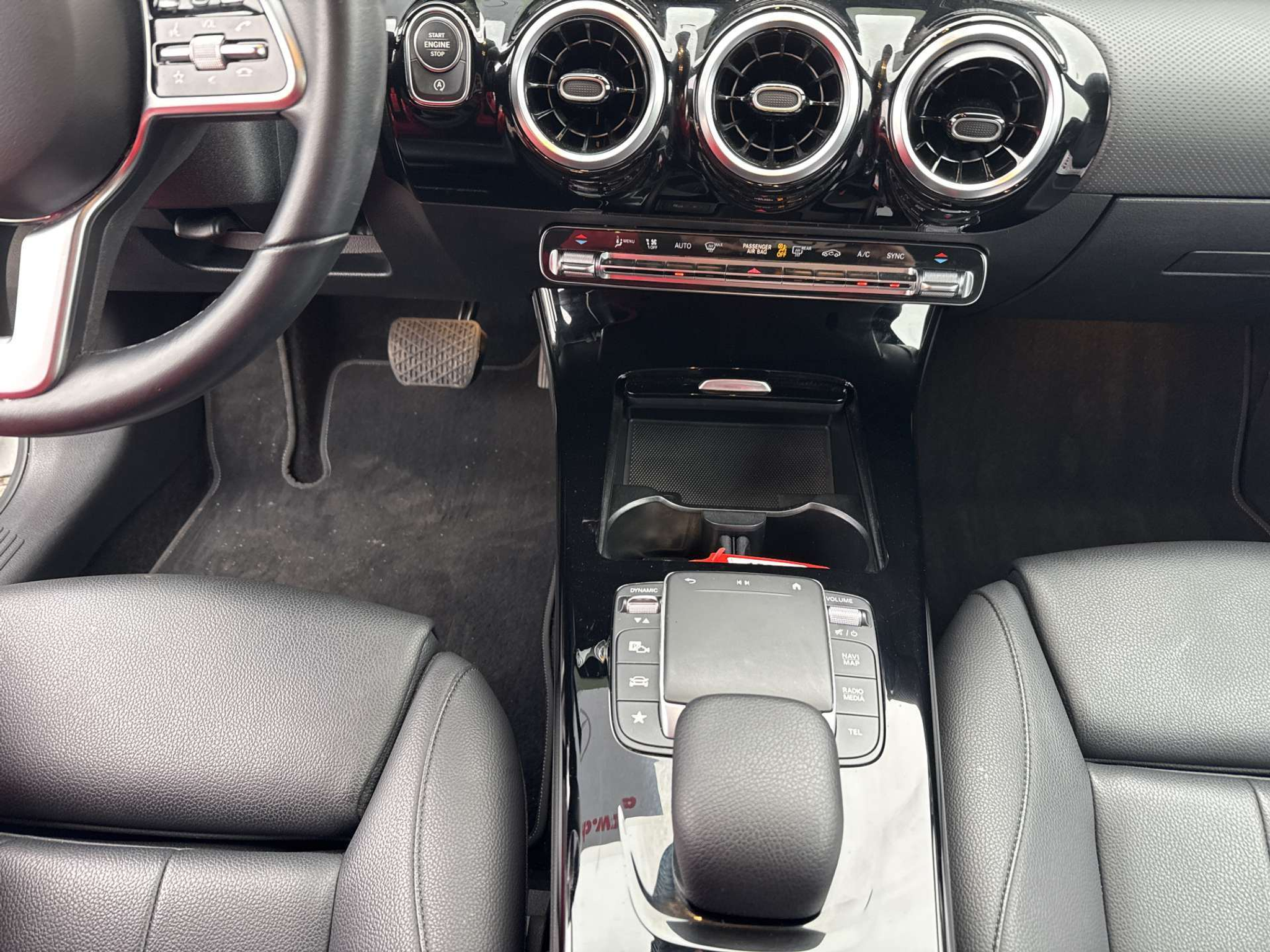 listing desktop thumbnail image 11