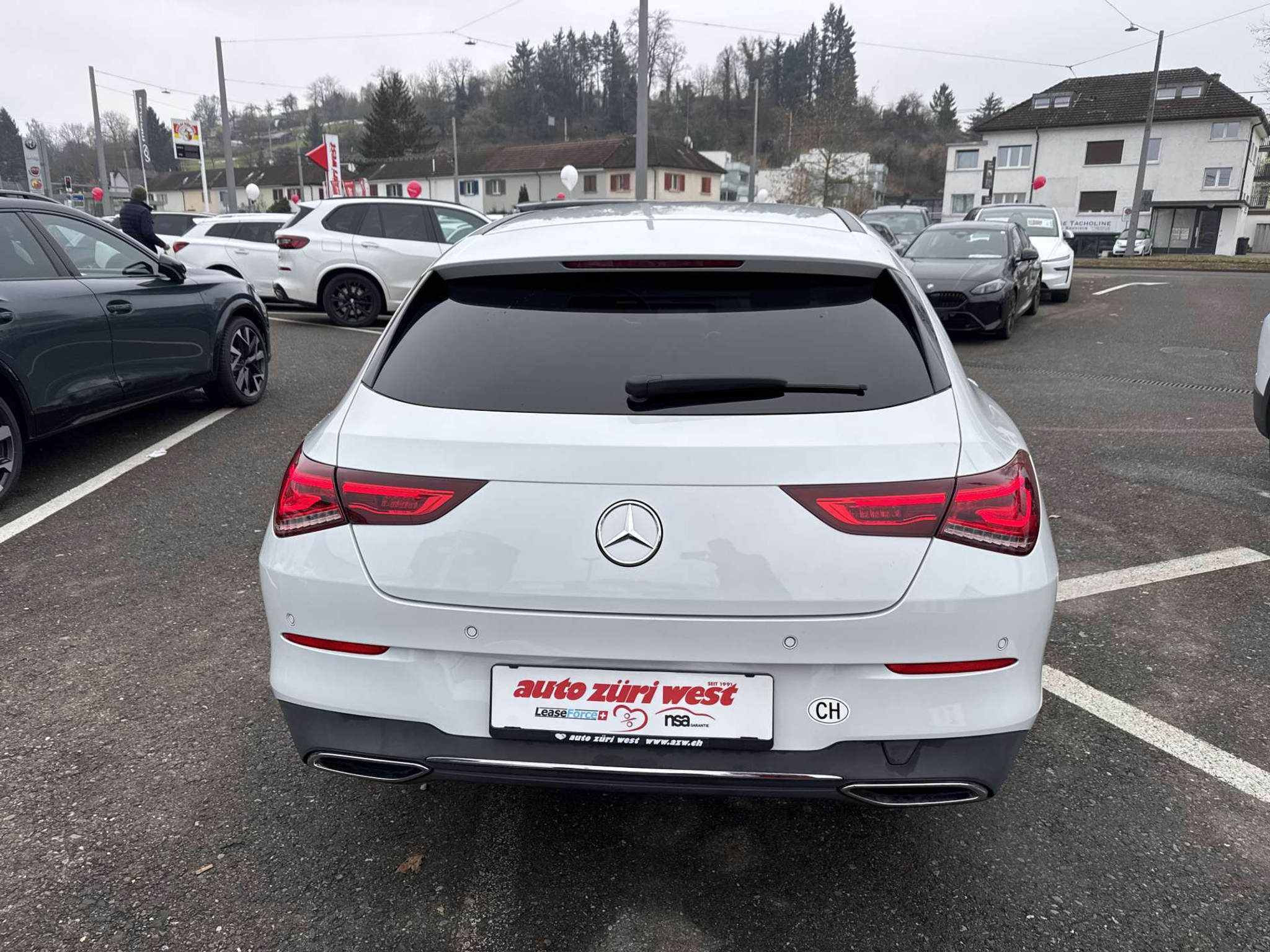 listing desktop thumbnail image 14