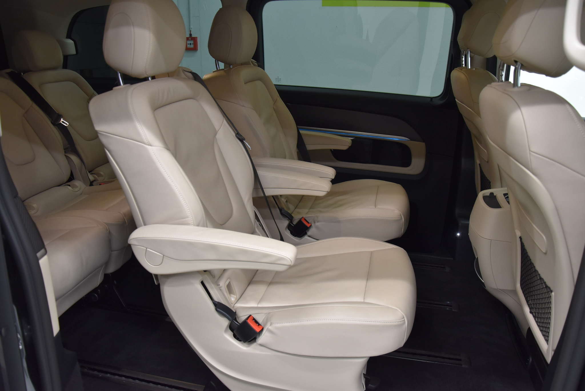 listing desktop thumbnail image 7