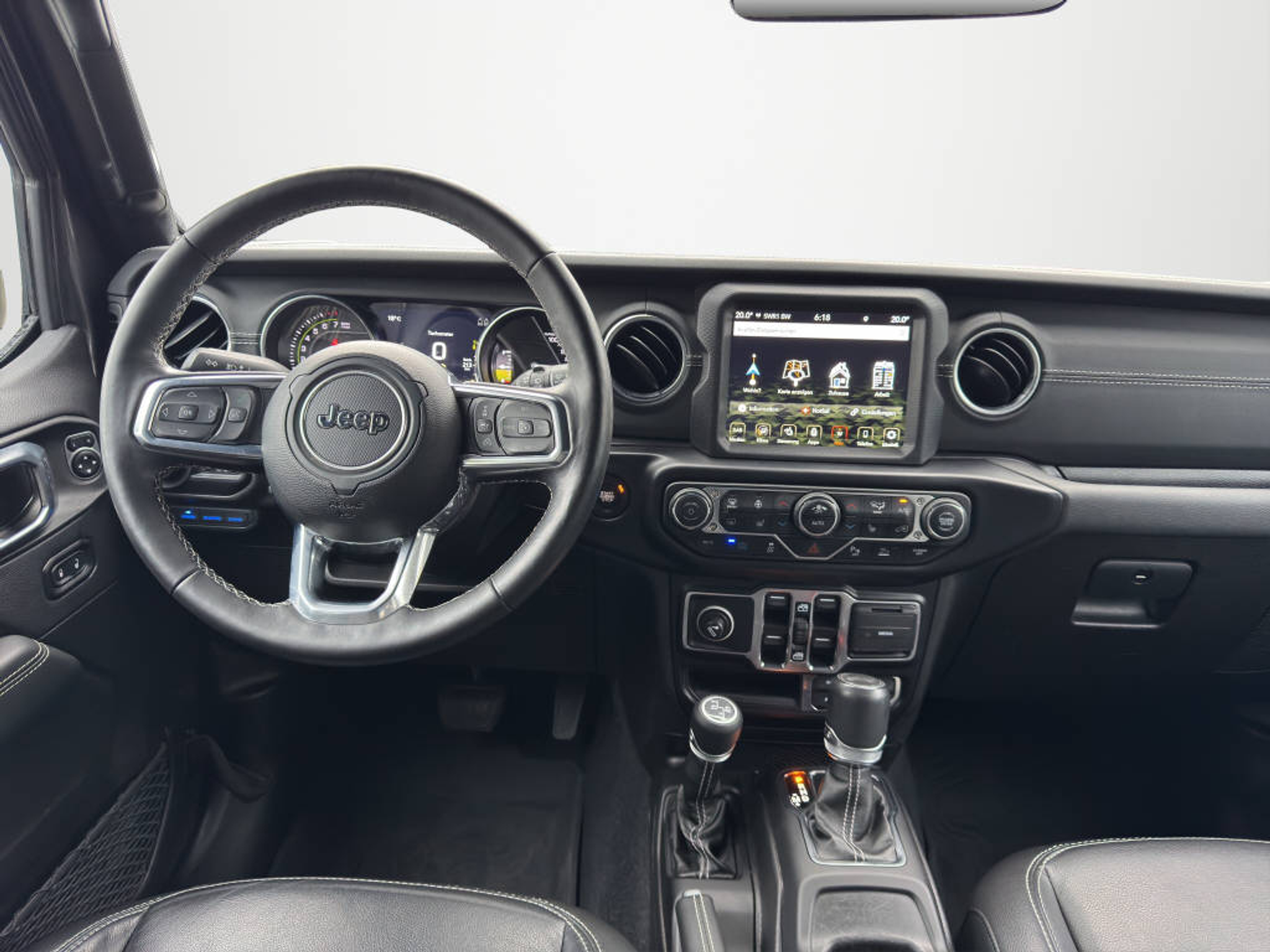 listing desktop thumbnail image 10