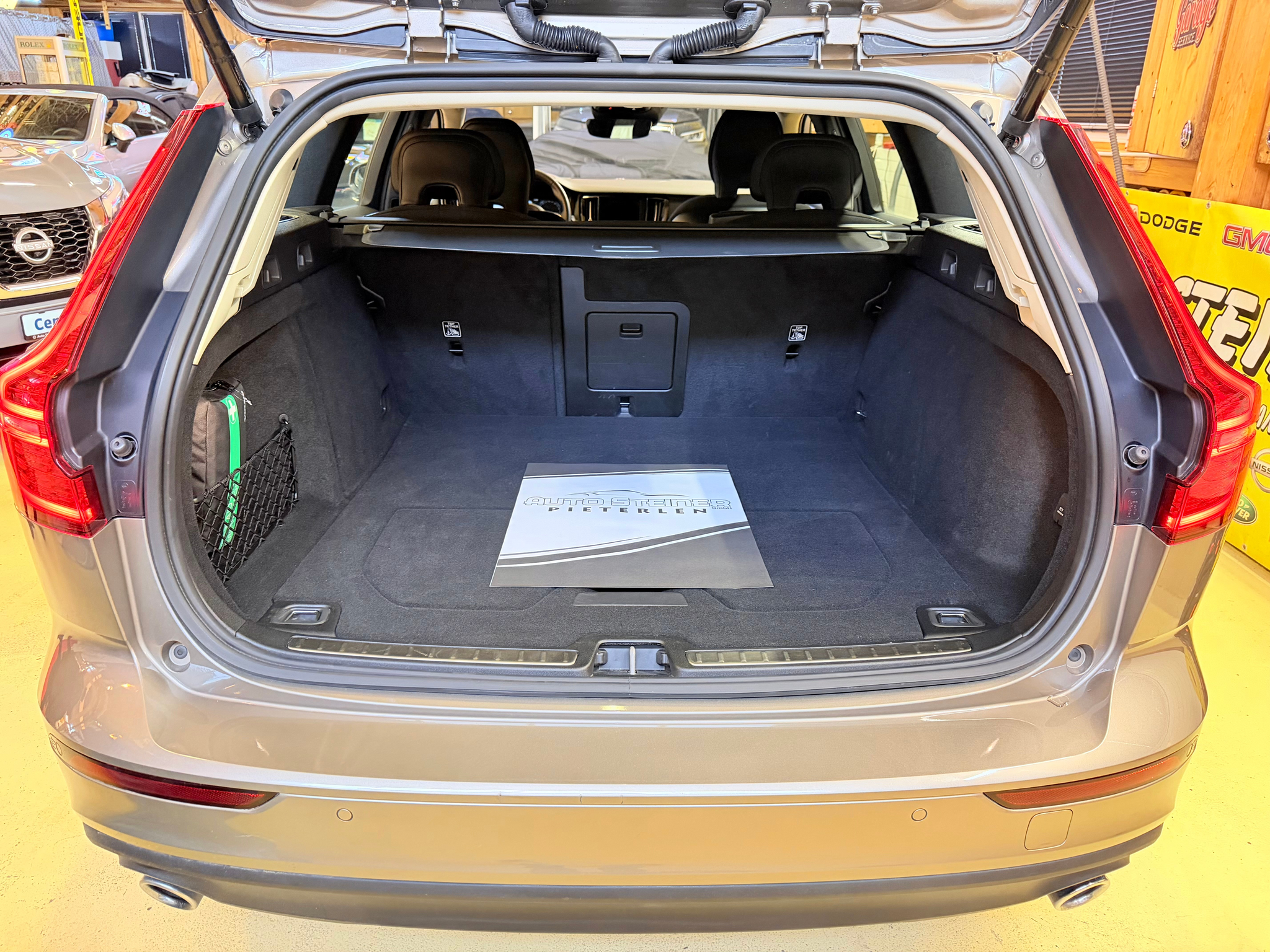 listing desktop thumbnail image 11