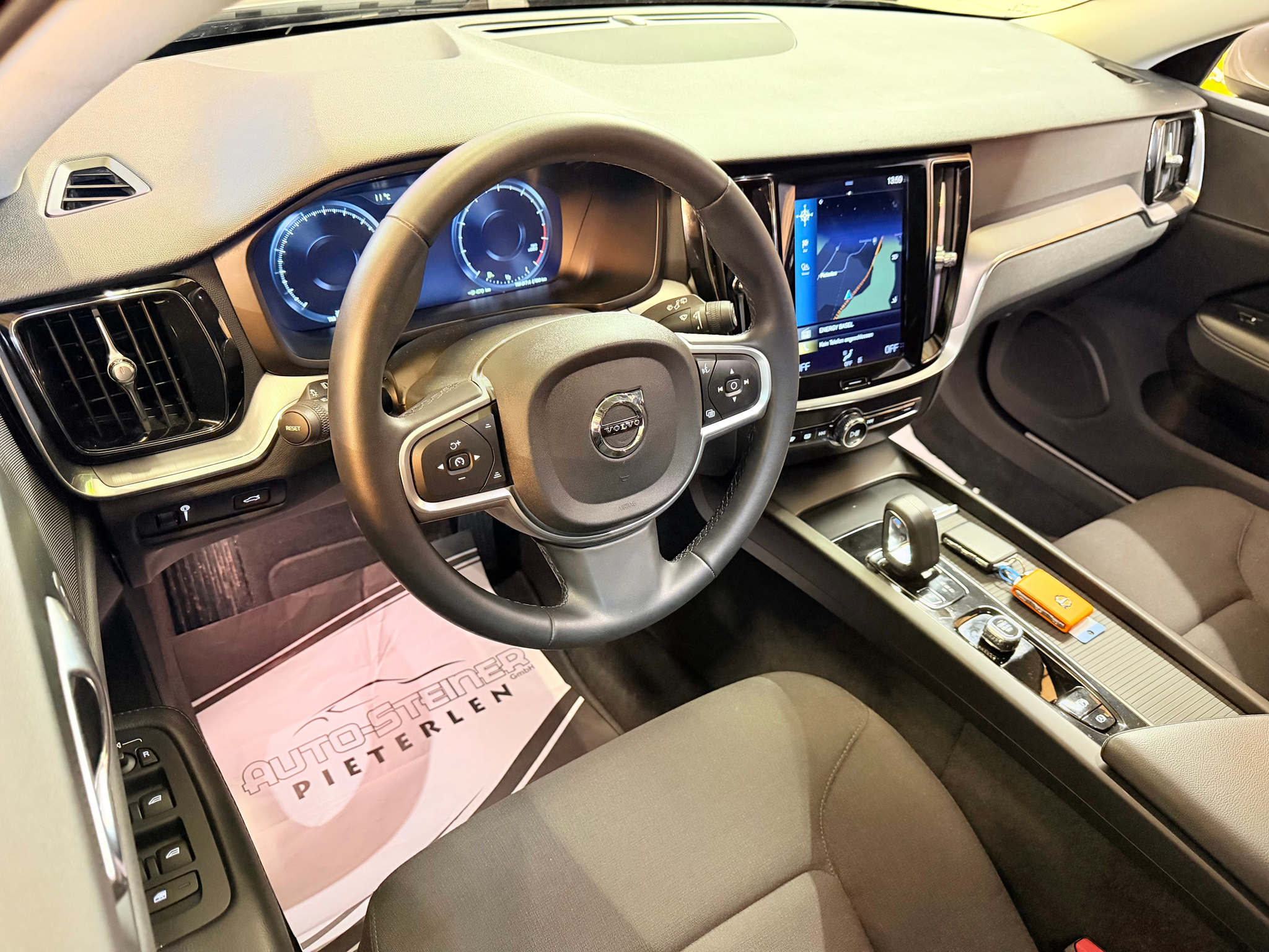 listing desktop thumbnail image 12