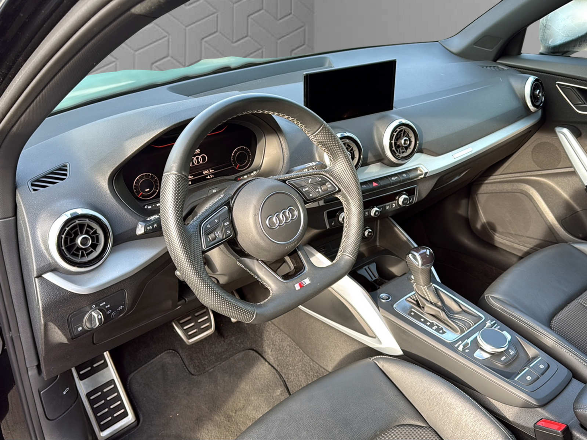 listing desktop thumbnail image 11