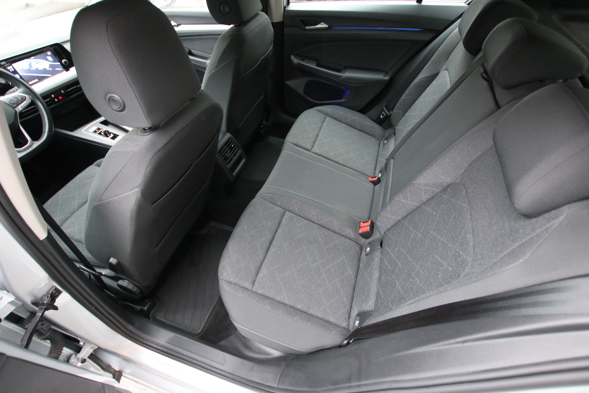 listing desktop thumbnail image 13