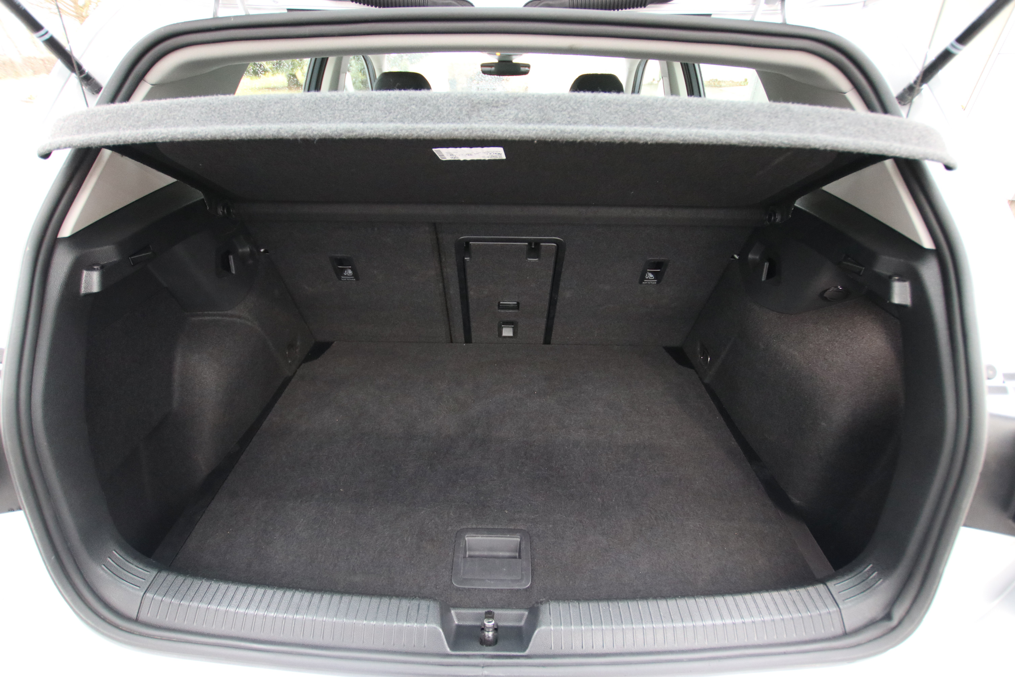 listing desktop thumbnail image 15