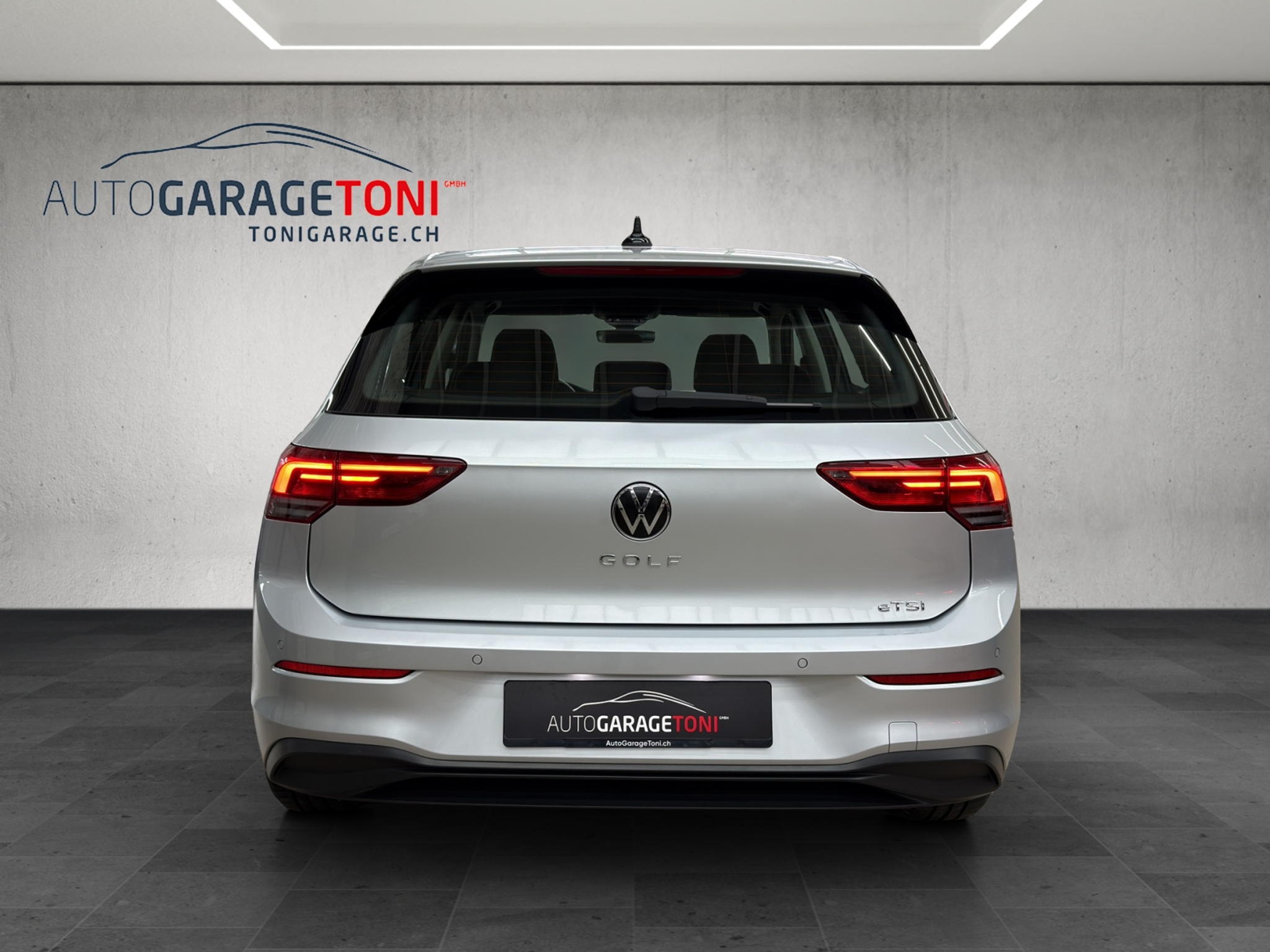 listing desktop thumbnail image 7