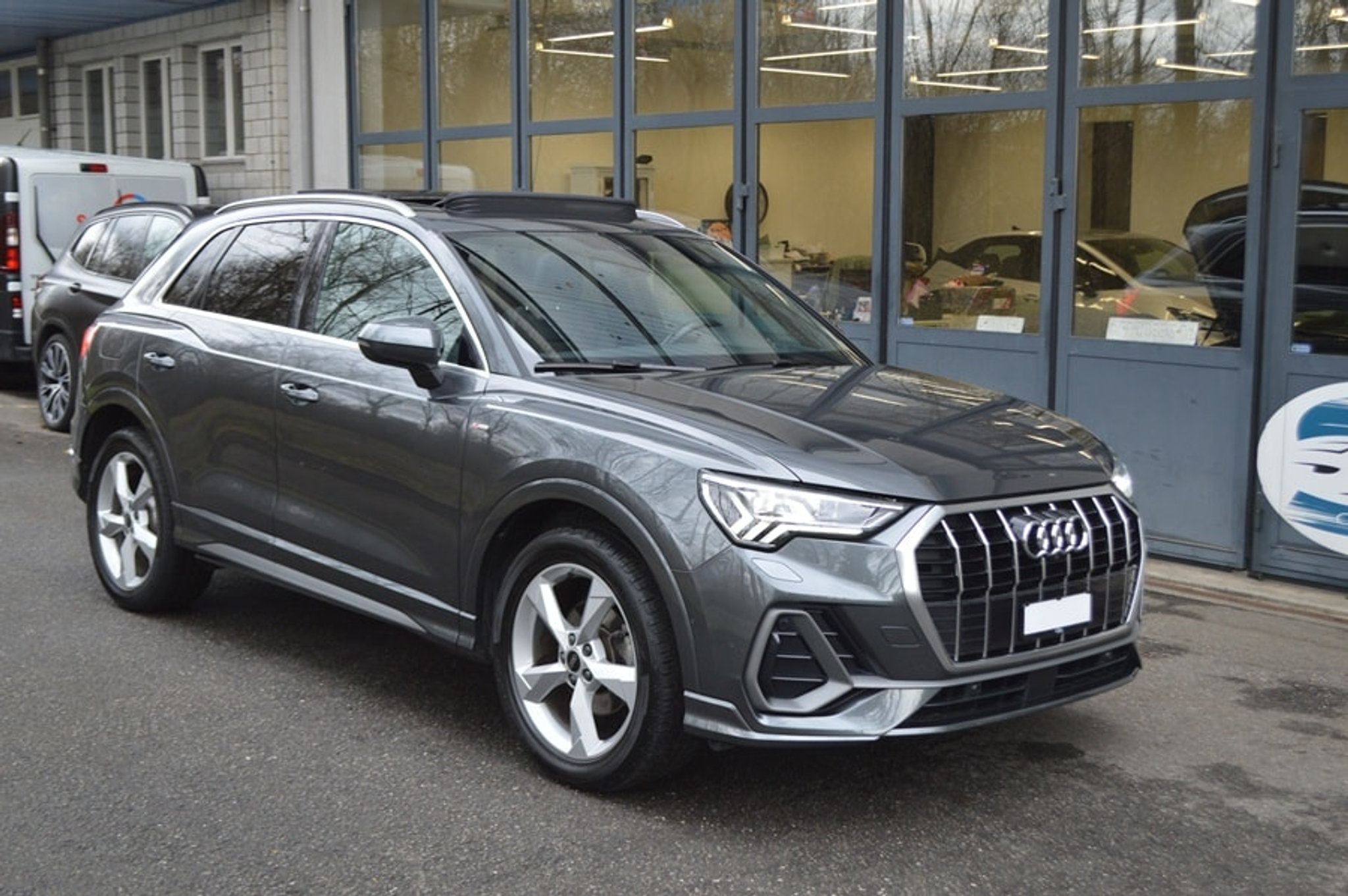 listing desktop thumbnail image 11