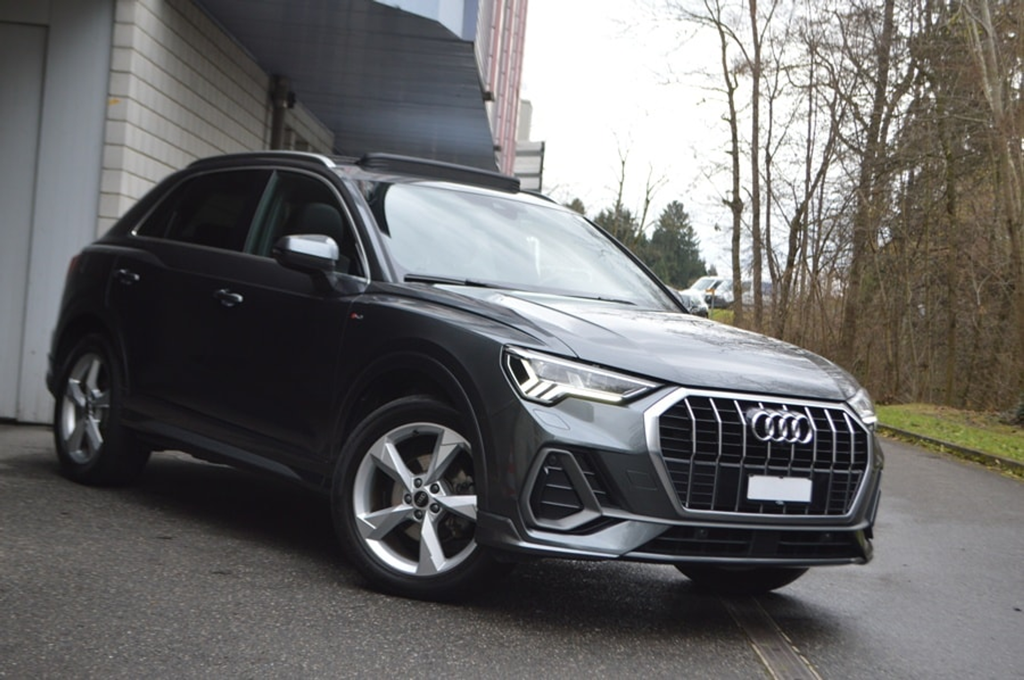 listing desktop thumbnail image 0