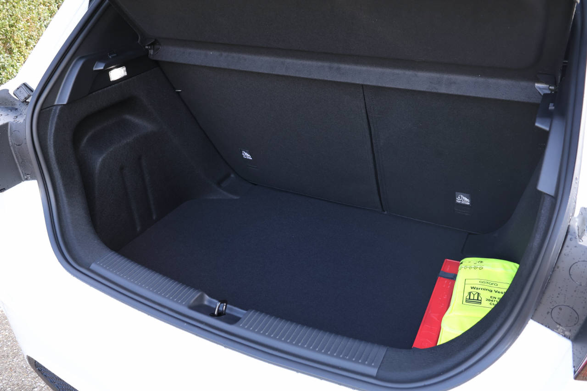 listing desktop thumbnail image 14