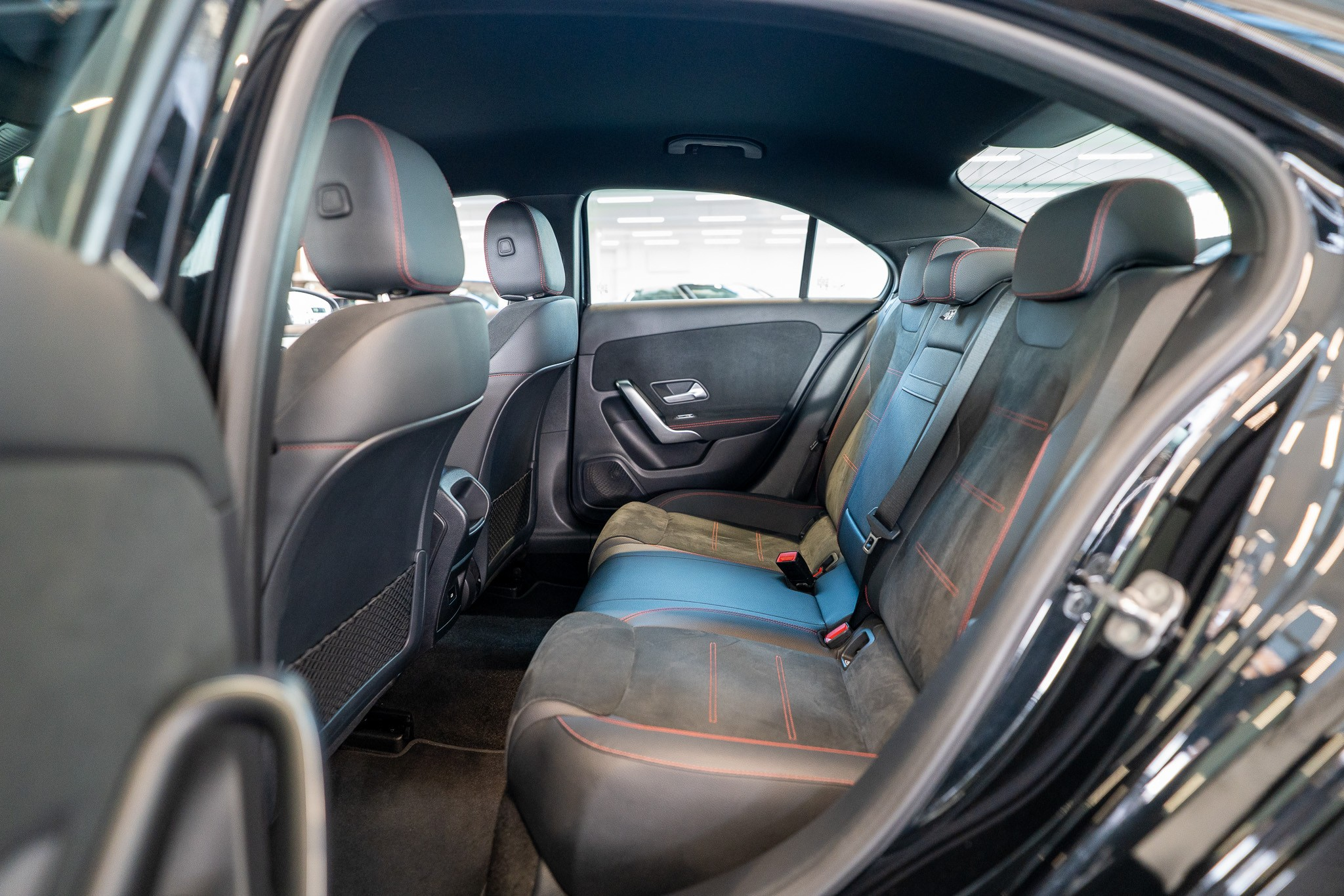 listing desktop thumbnail image 10