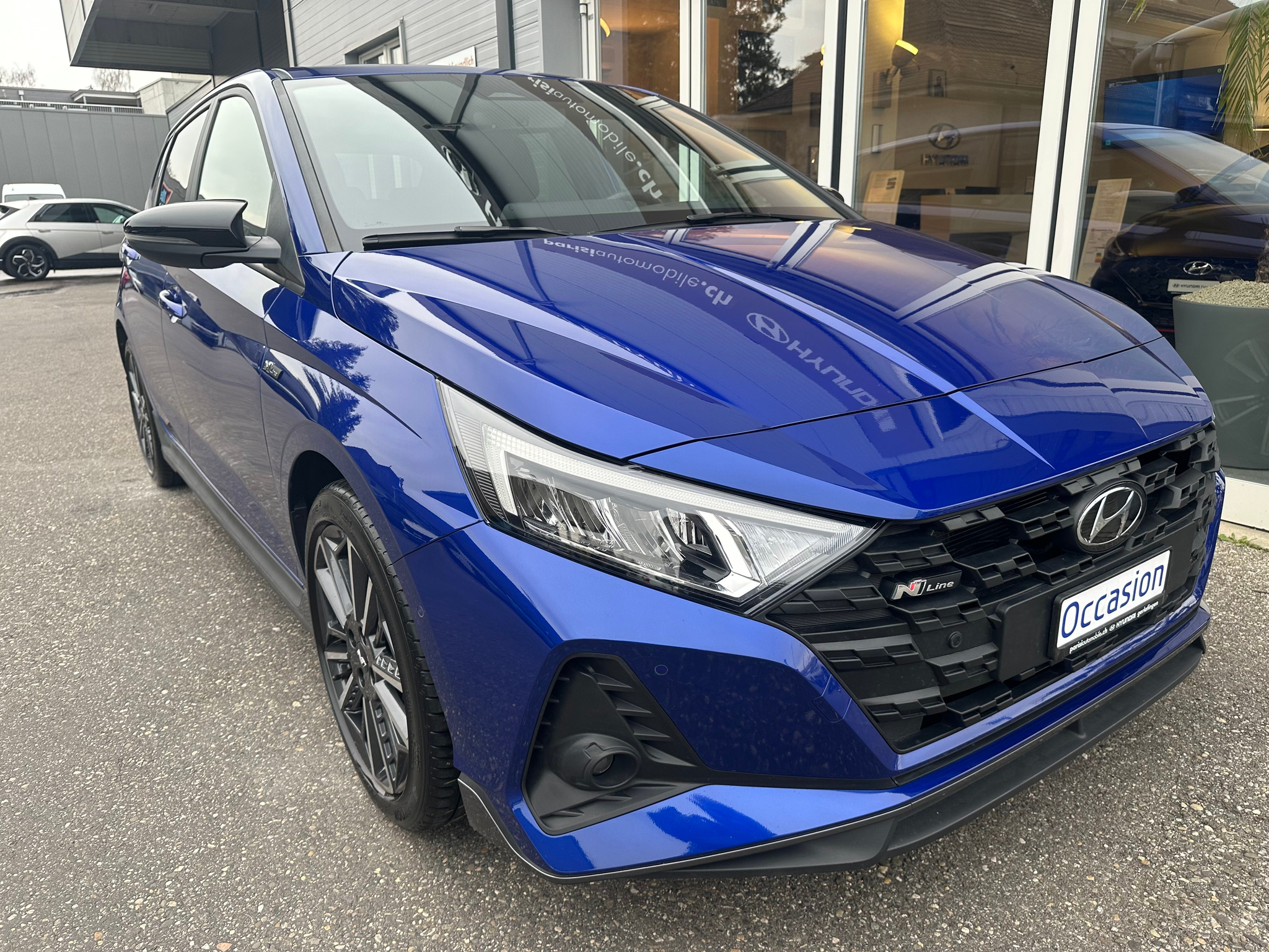 listing desktop thumbnail image 0