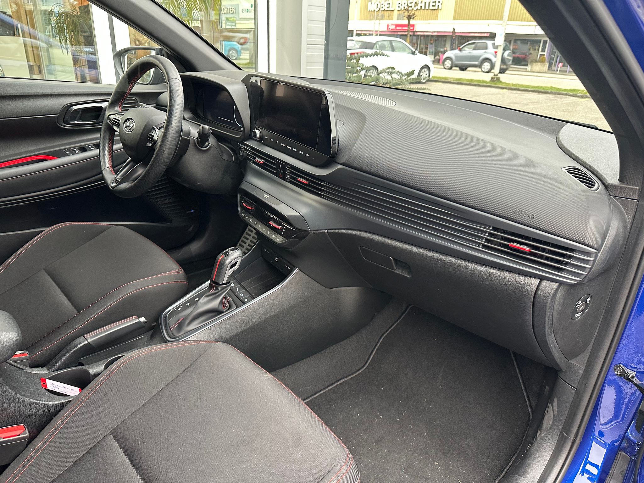 listing desktop thumbnail image 9