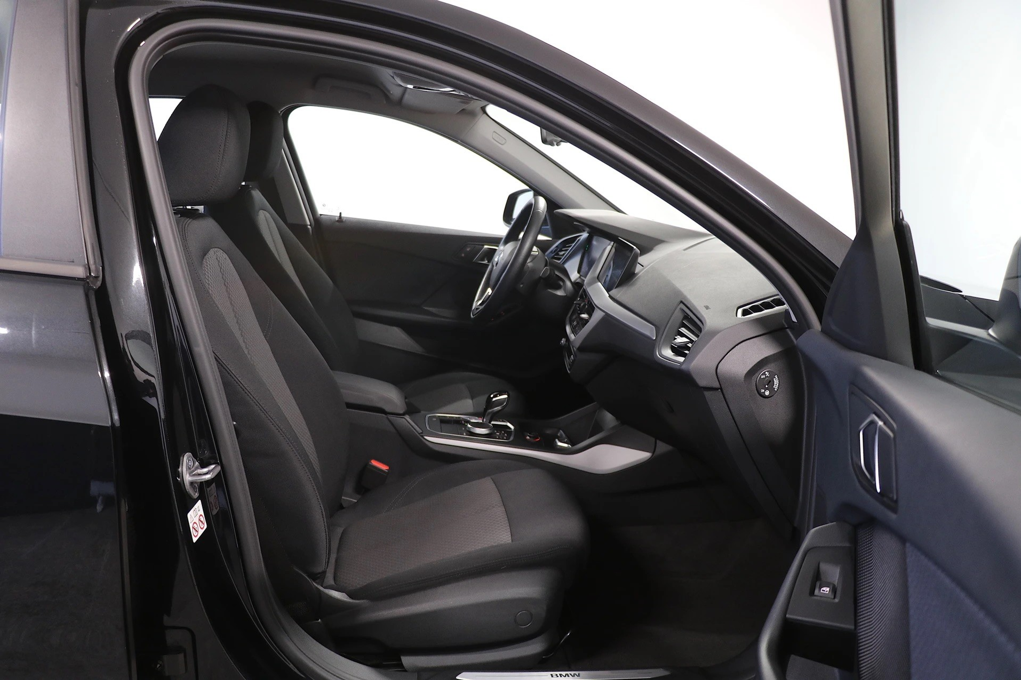 listing desktop thumbnail image 10