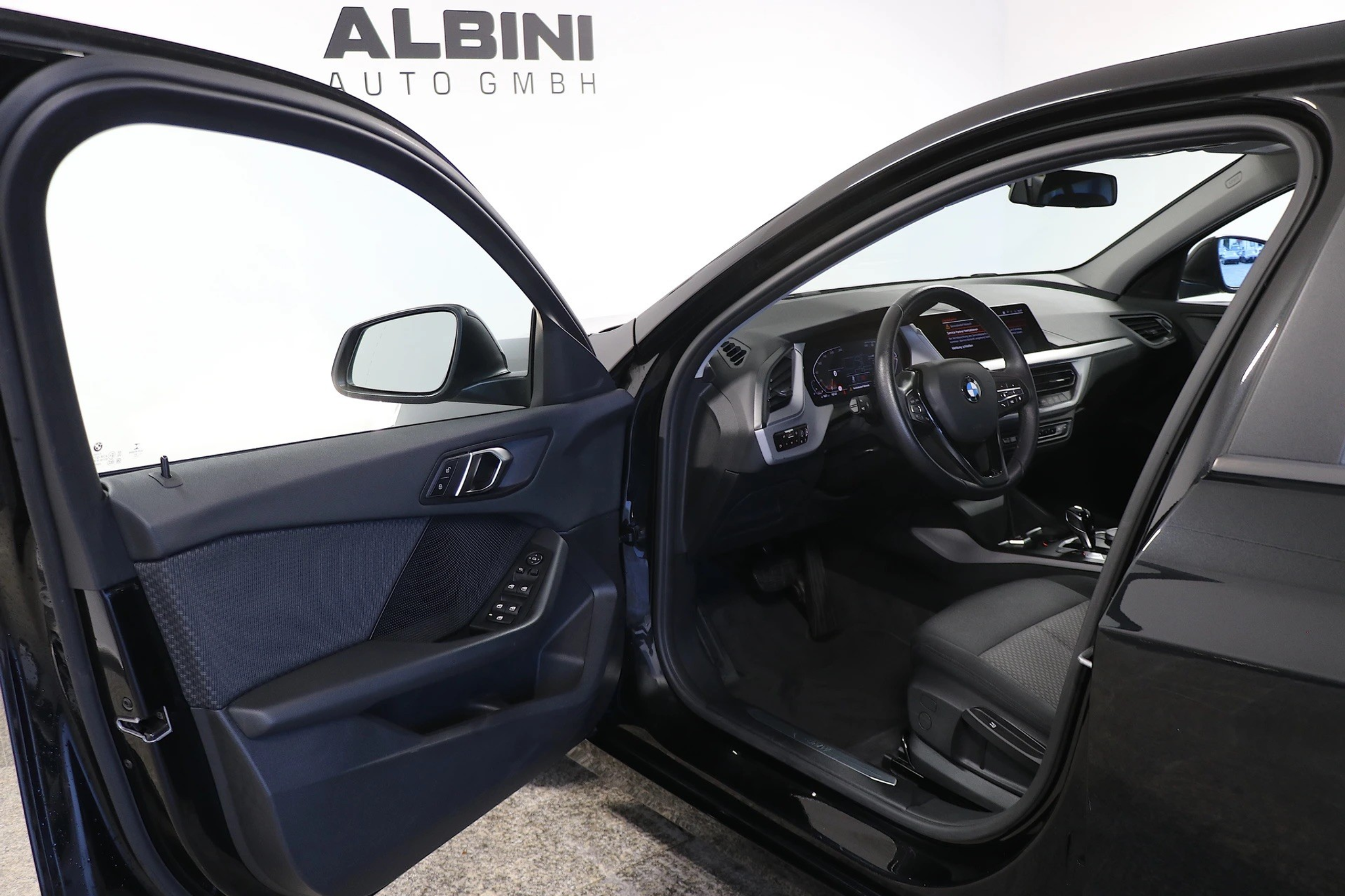 listing desktop thumbnail image 4