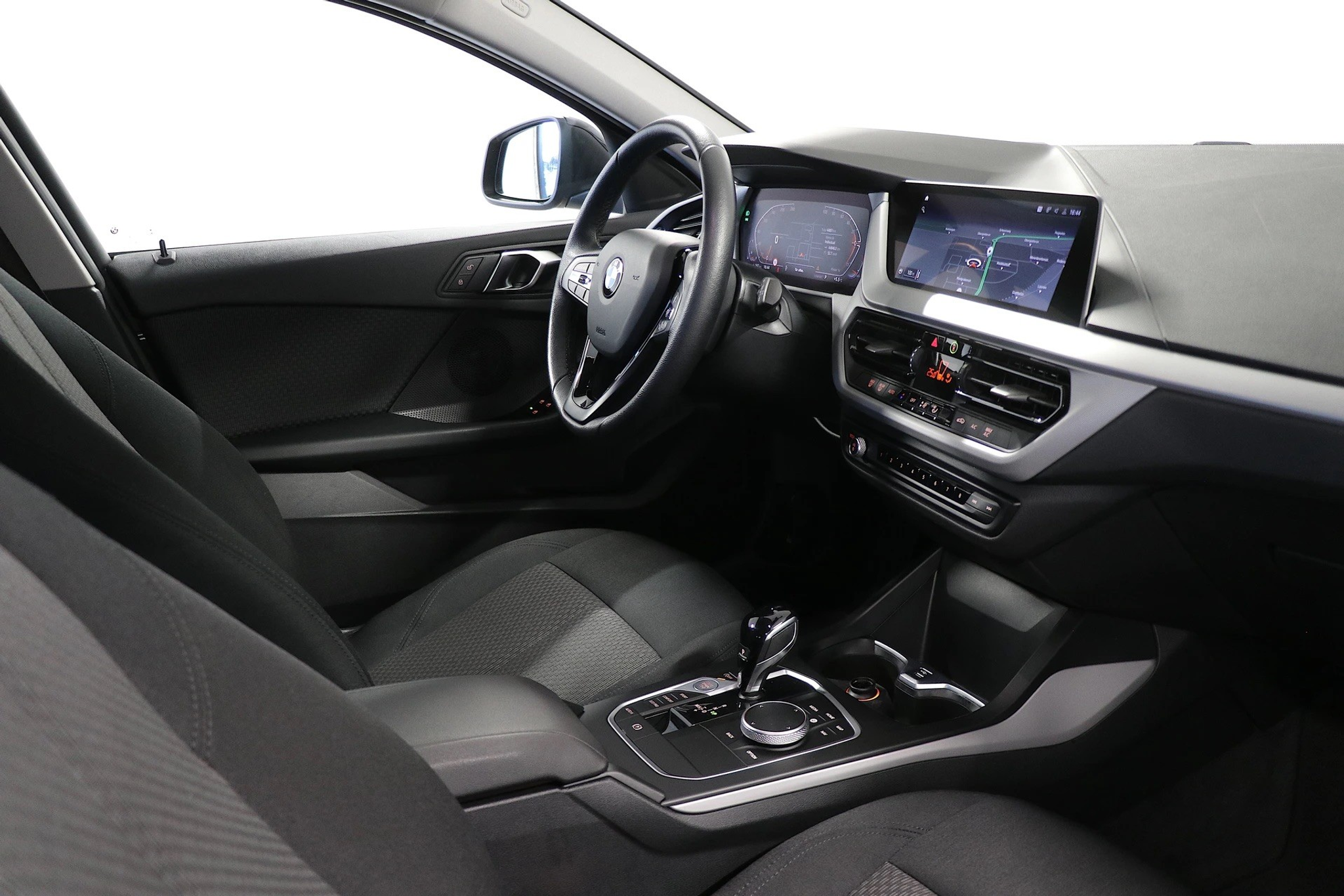 listing desktop thumbnail image 11