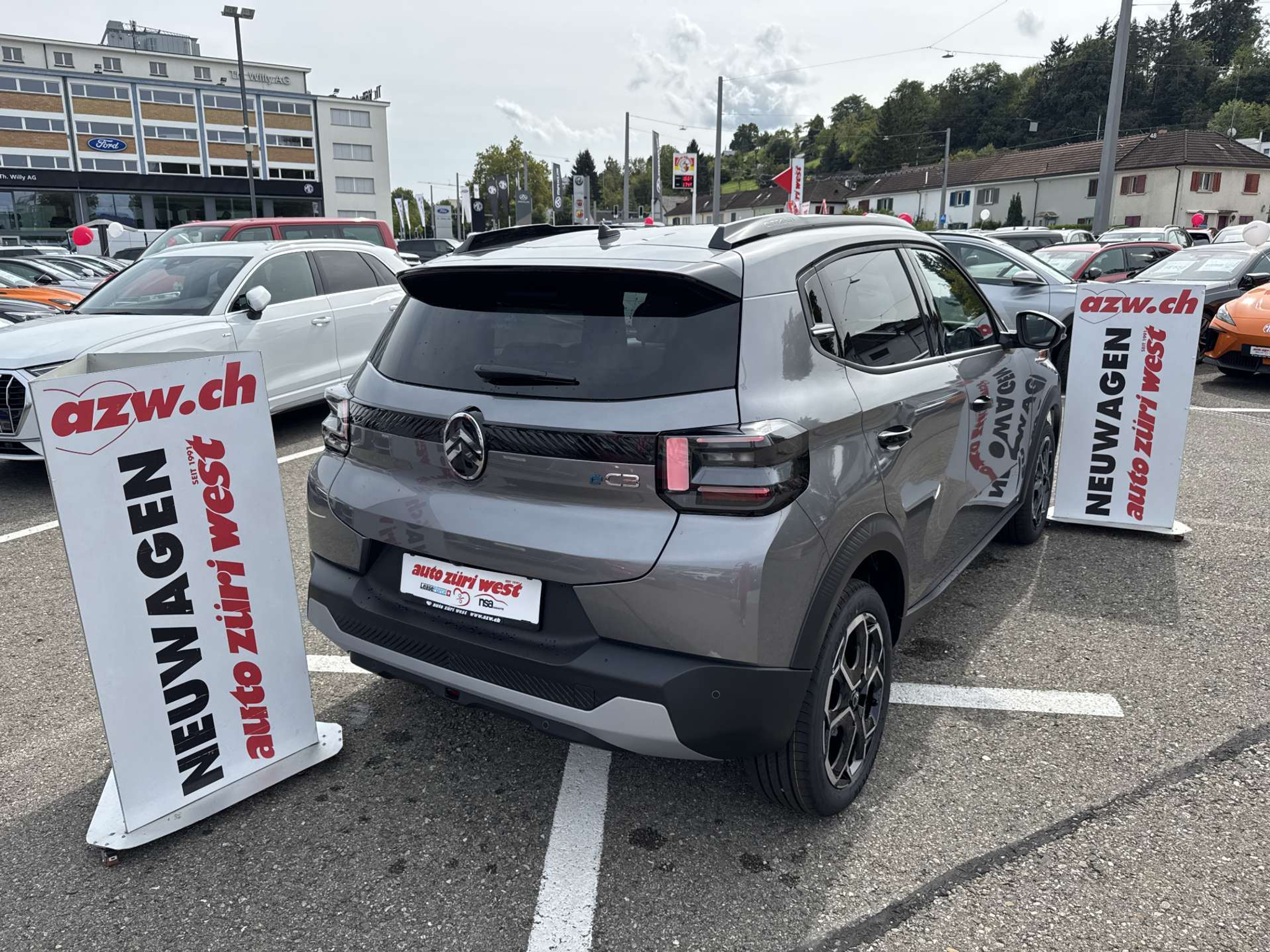 listing desktop thumbnail image 2