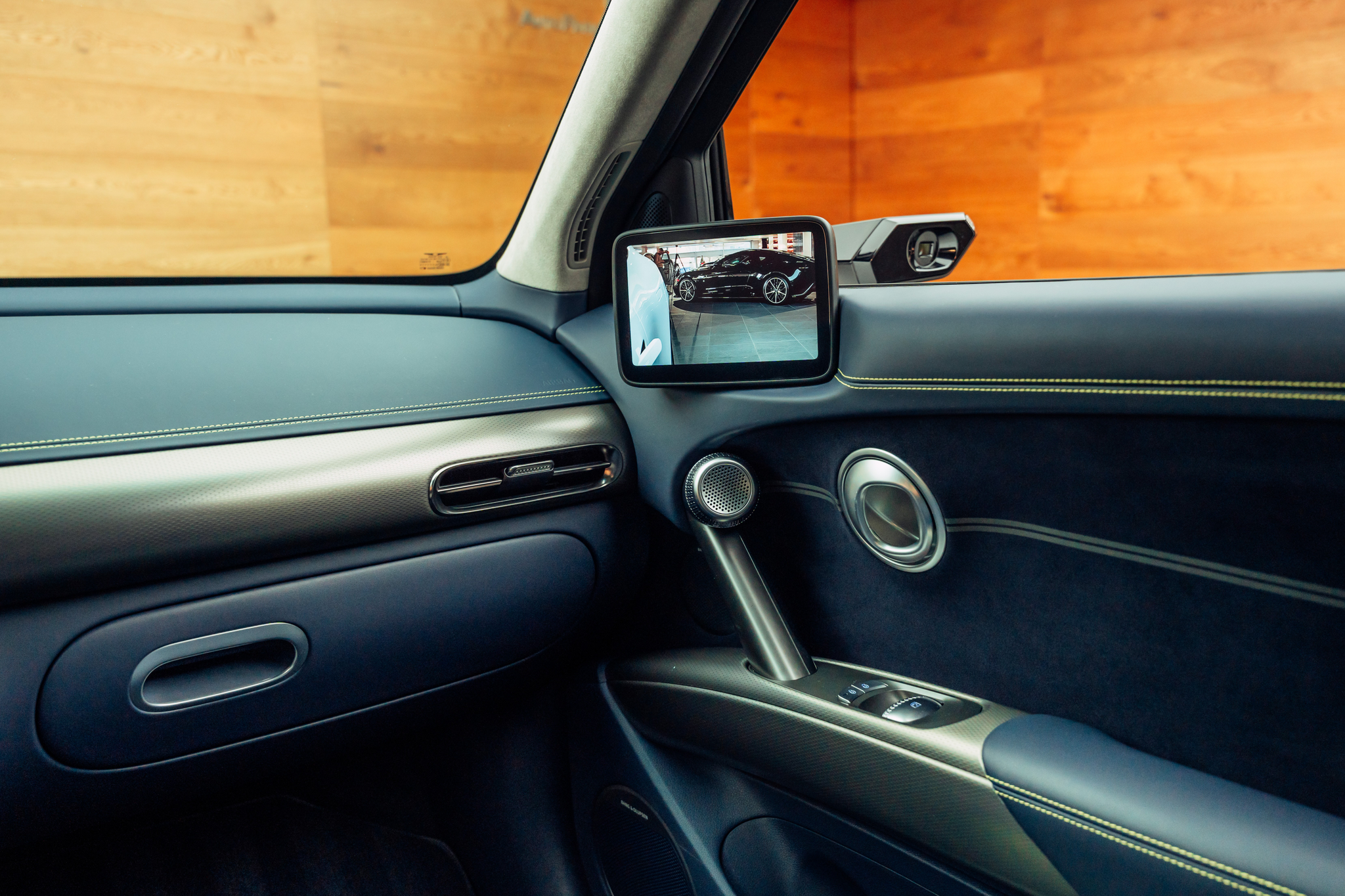 listing desktop thumbnail image 14