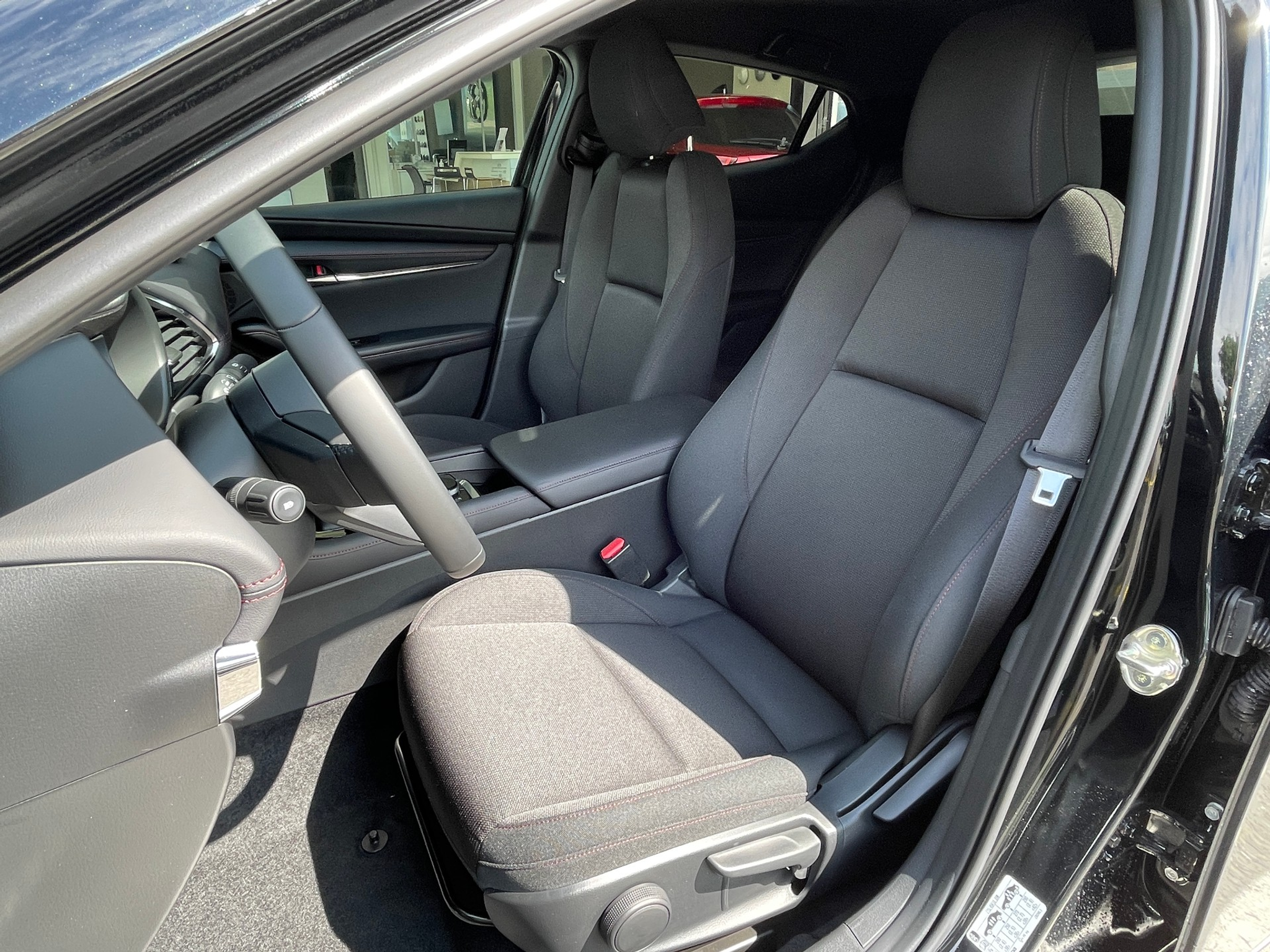 listing desktop thumbnail image 6